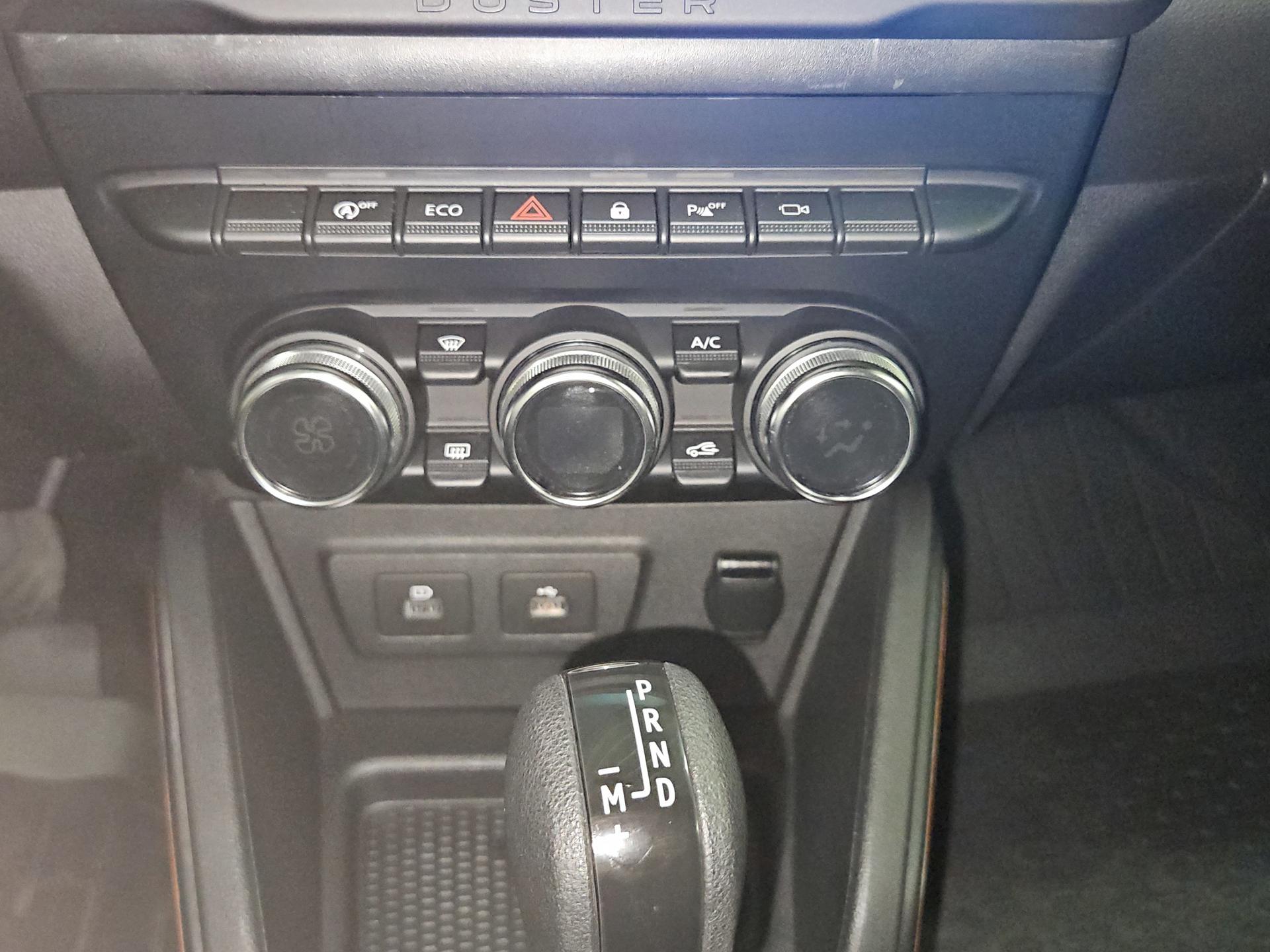 DACIA Duster TCe 150 Extreme EDC 4x2-image-19