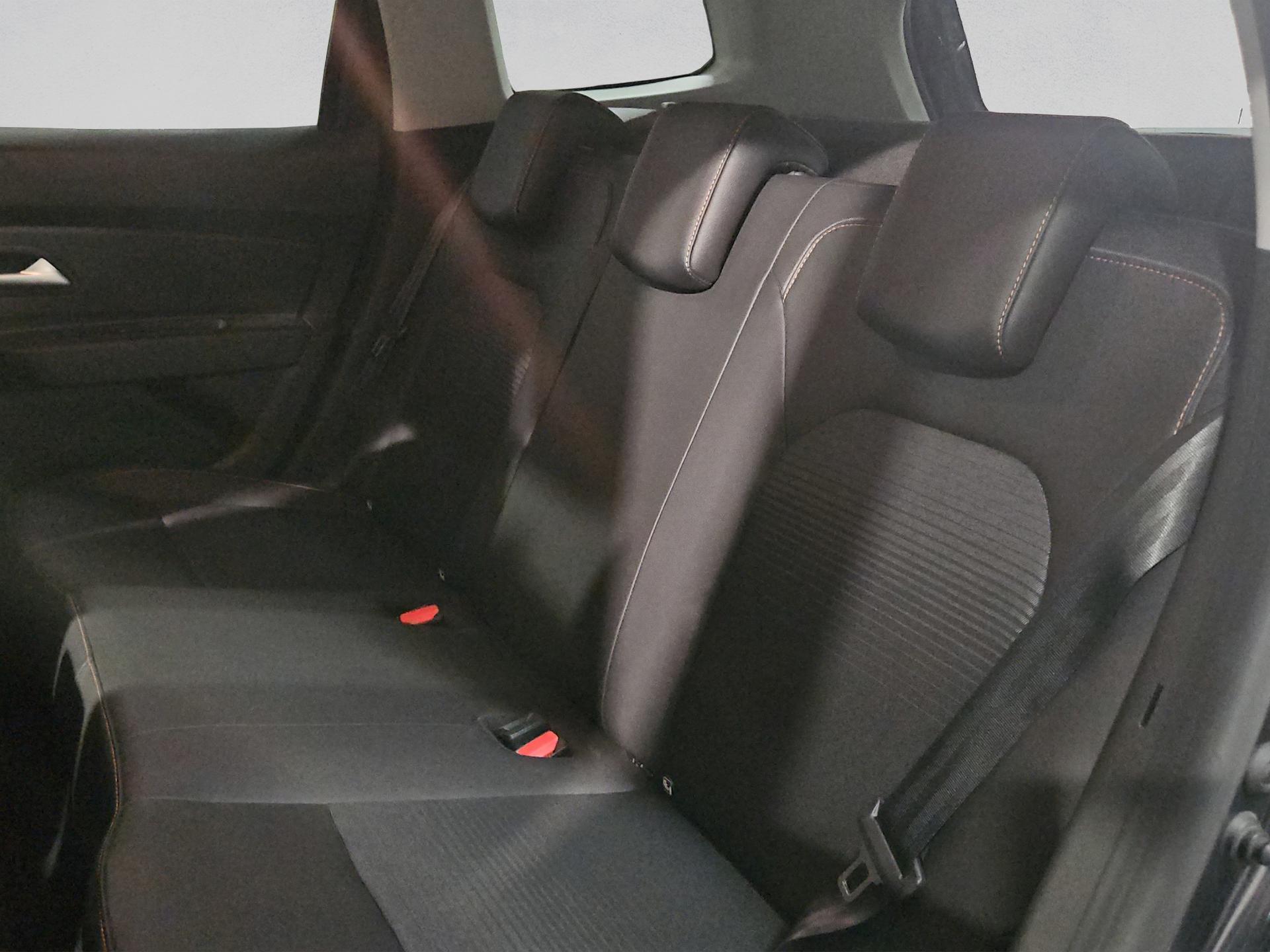 DACIA Duster TCe 150 Extreme EDC 4x2-image-14