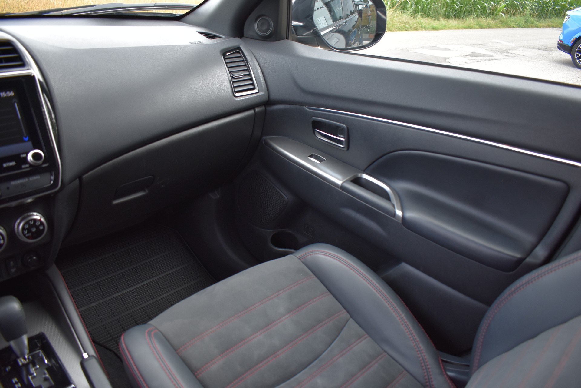 MITSUBISHI ASX 2.0 MIVEC Style 4WD Automat-image-10