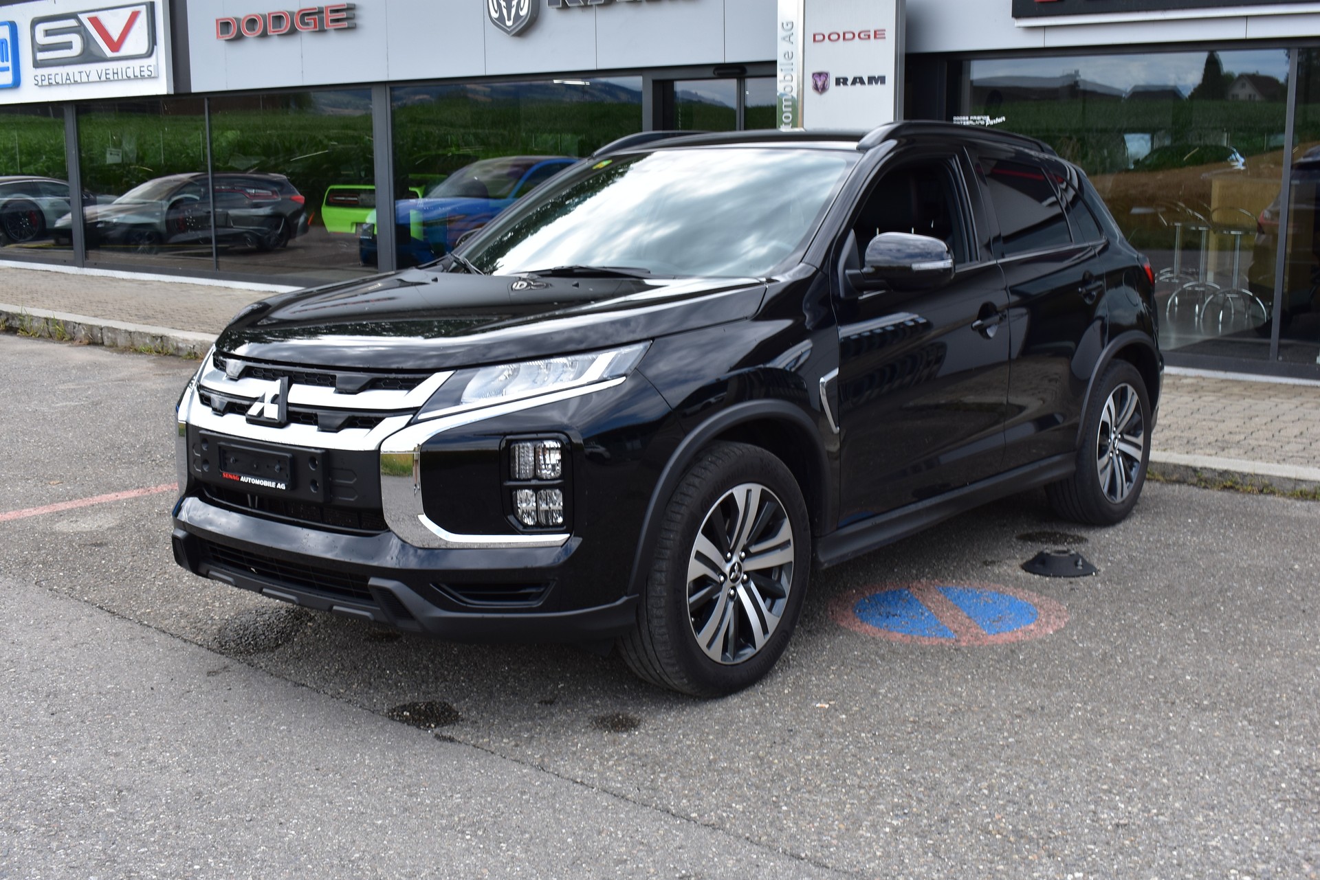 MITSUBISHI ASX 2.0 MIVEC Style 4WD Automat-image-2