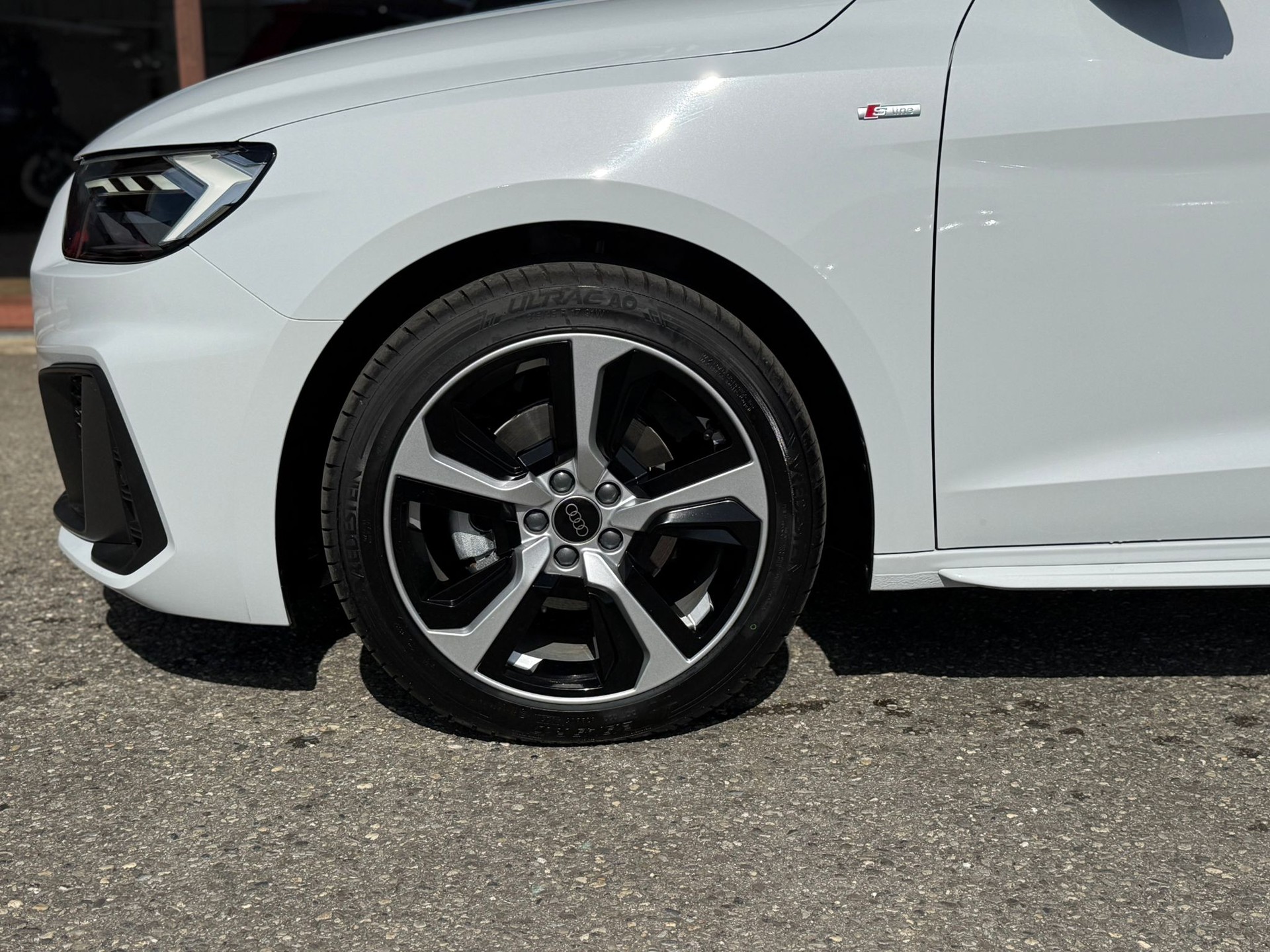 AUDI A1 Sportback 30 TFSI S Line S-tronic-image-5