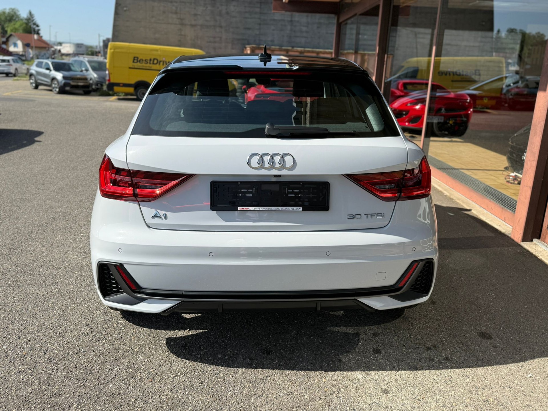 AUDI A1 Sportback 30 TFSI S Line S-tronic-image-4