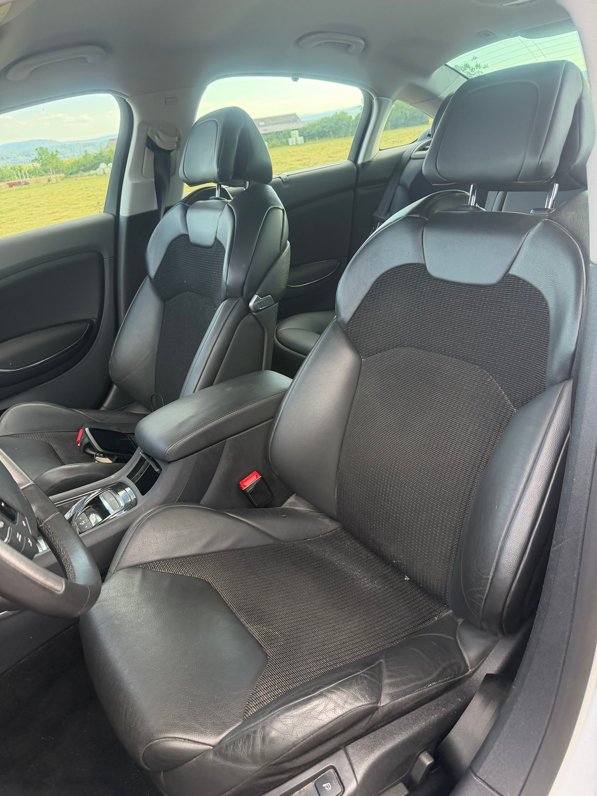 CITROEN C5 Berline 2.7 HDi V6 Motion Exclusive Automatic-image-7