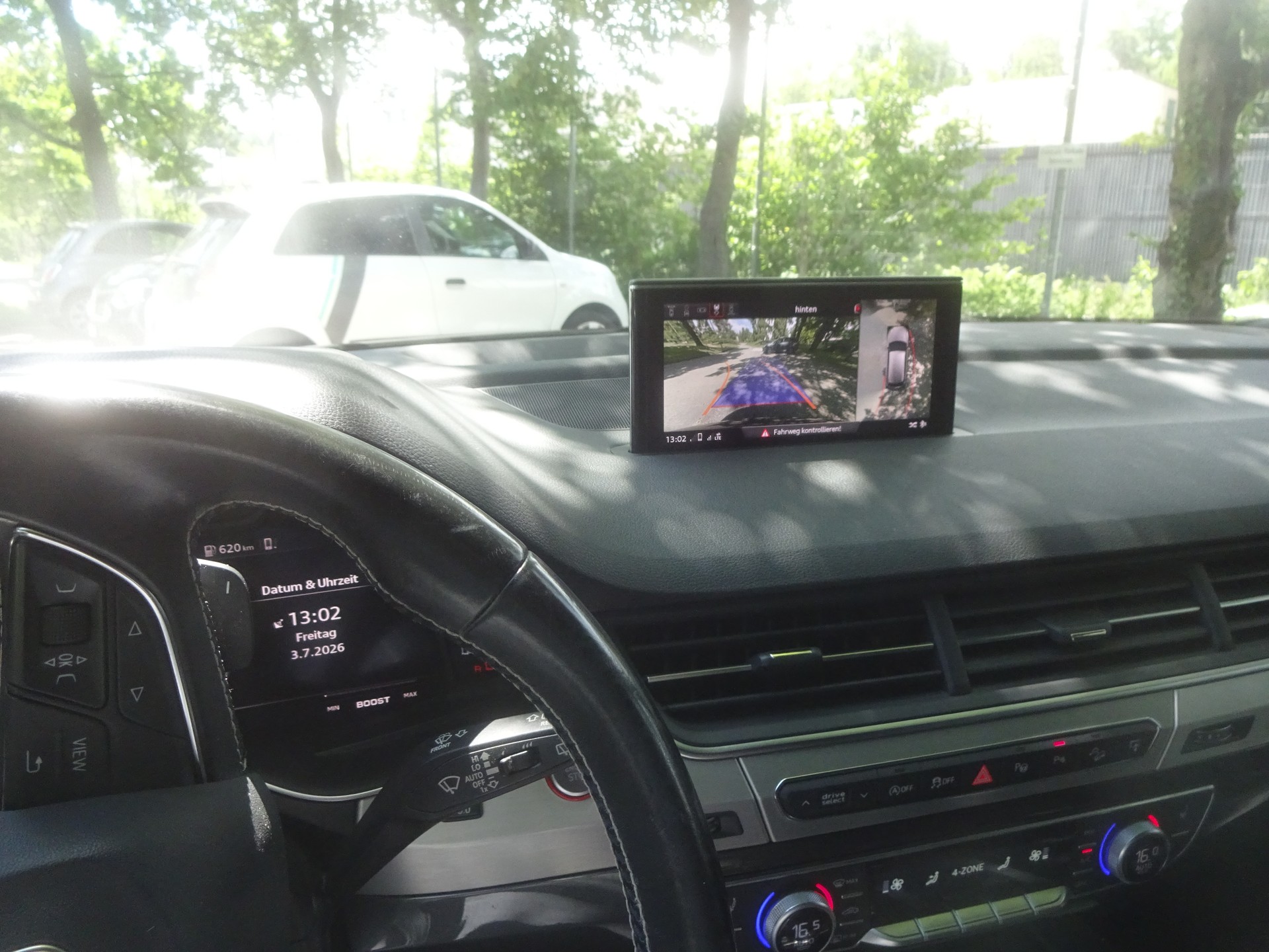 AUDI SQ7 4.0 TDI quattro tiptronic-image-7