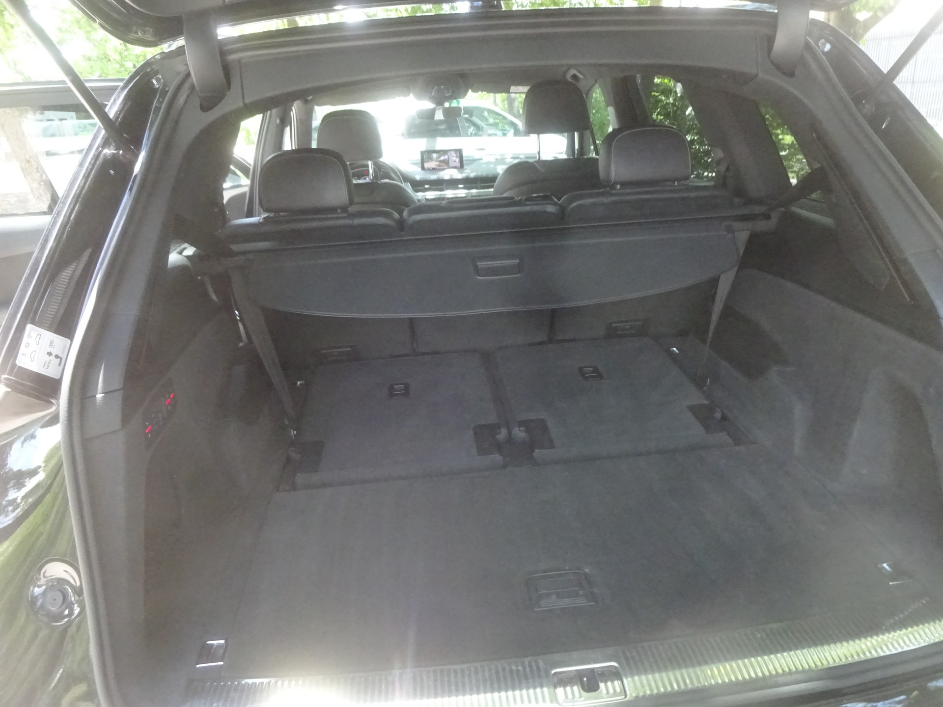 AUDI SQ7 4.0 TDI quattro tiptronic-image-10