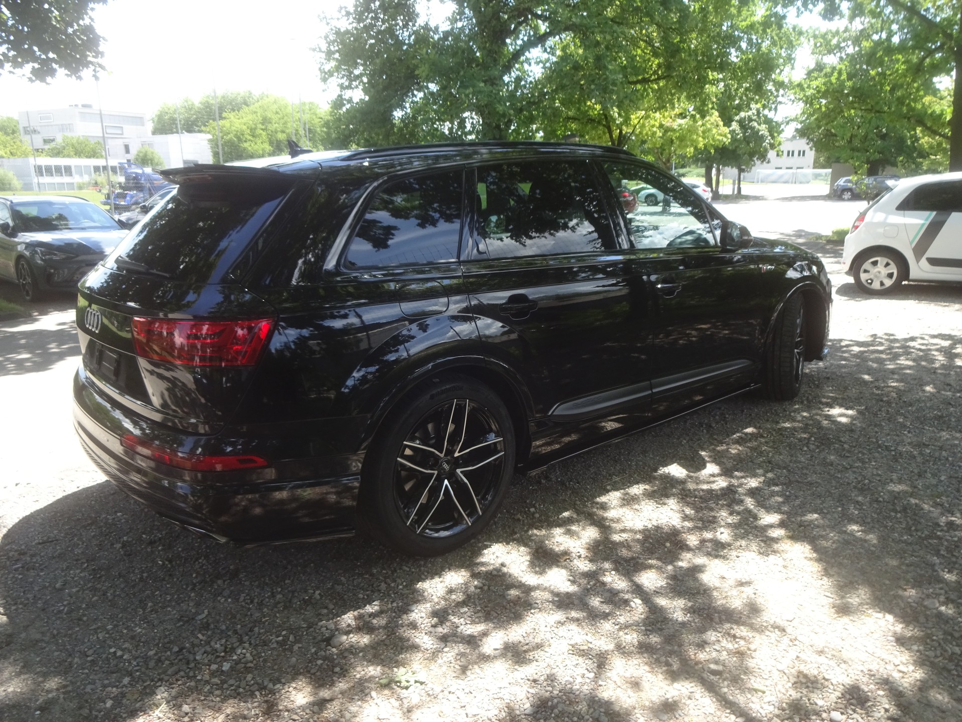 AUDI SQ7 4.0 TDI quattro tiptronic-image-4