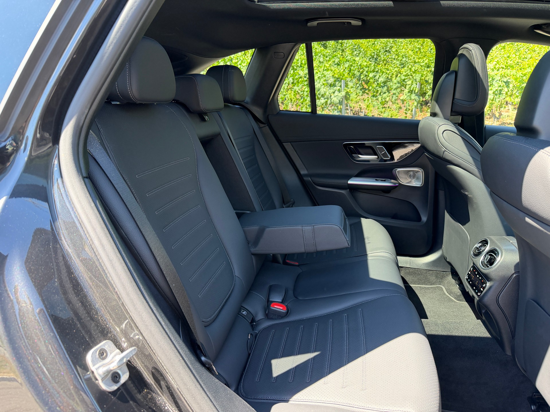 MERCEDES-BENZ GLC 300 4Matic 9G-Tronic-image-11