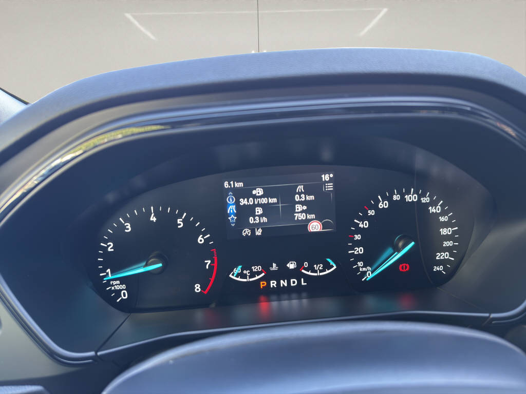 FORD Focus Station Wagon 1.0i EcoBoost FWD-image-13