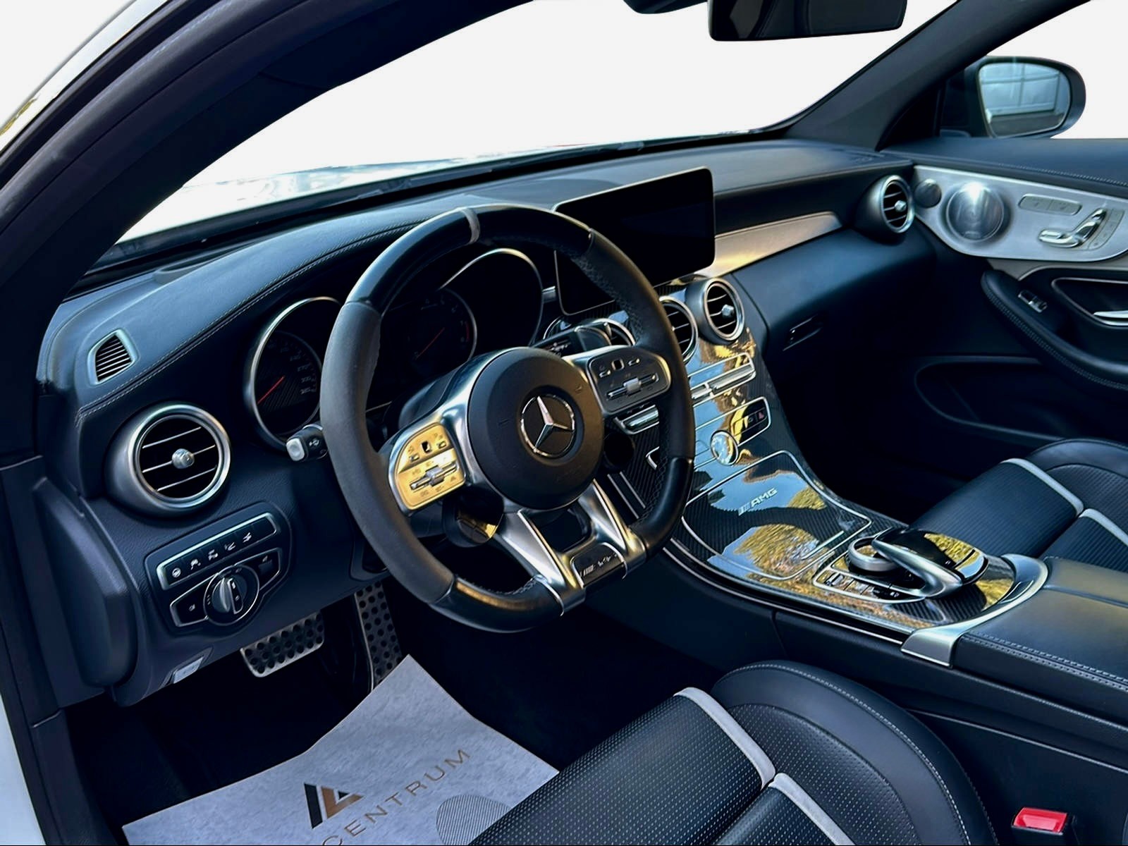 MERCEDES-BENZ C 63 S AMG 9G-tronic-image-1