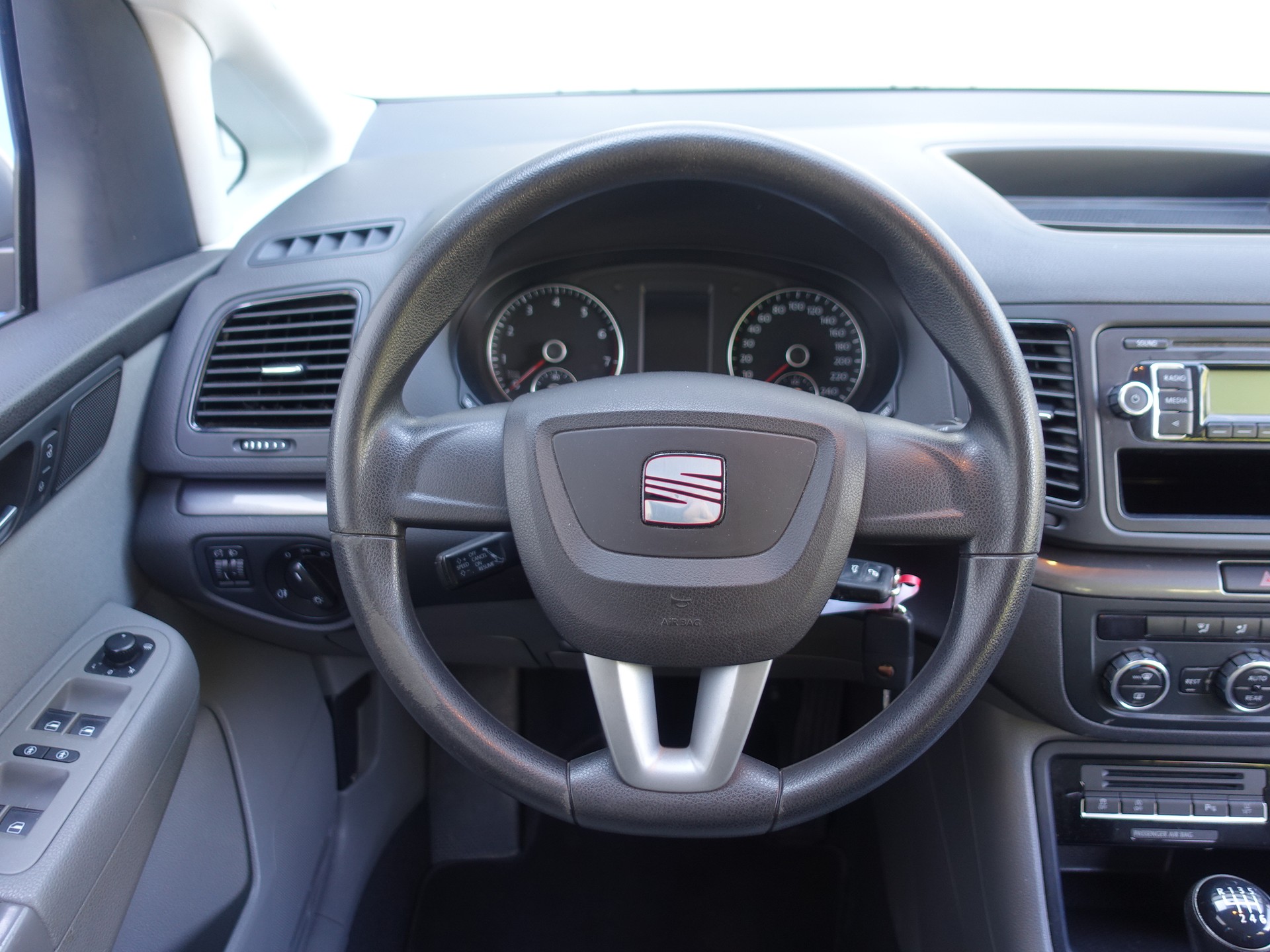 SEAT Alhambra 1.4 TSI Reference Eco-image-11