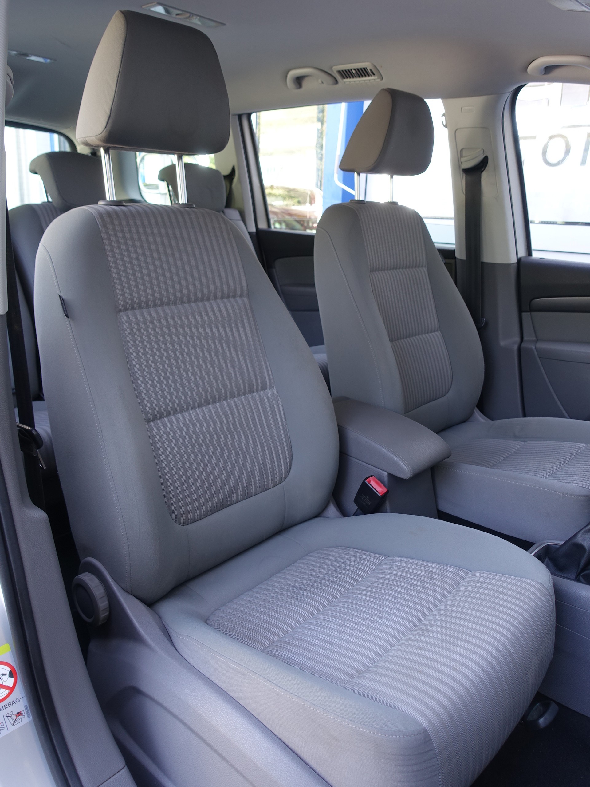 SEAT Alhambra 1.4 TSI Reference Eco-image-9