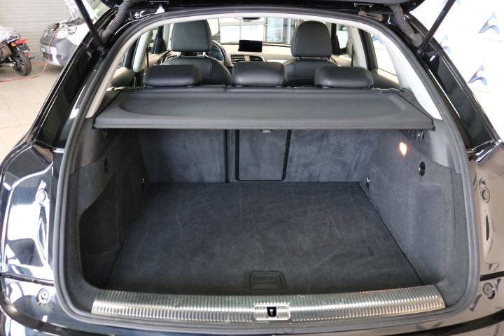 AUDI Q3 2.0 TDI quattro S-tronic-image-6
