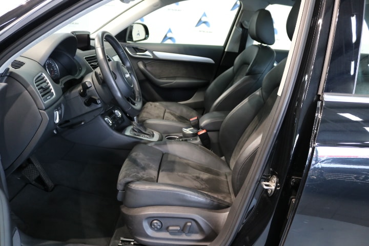 AUDI Q3 2.0 TDI quattro S-tronic-image-3