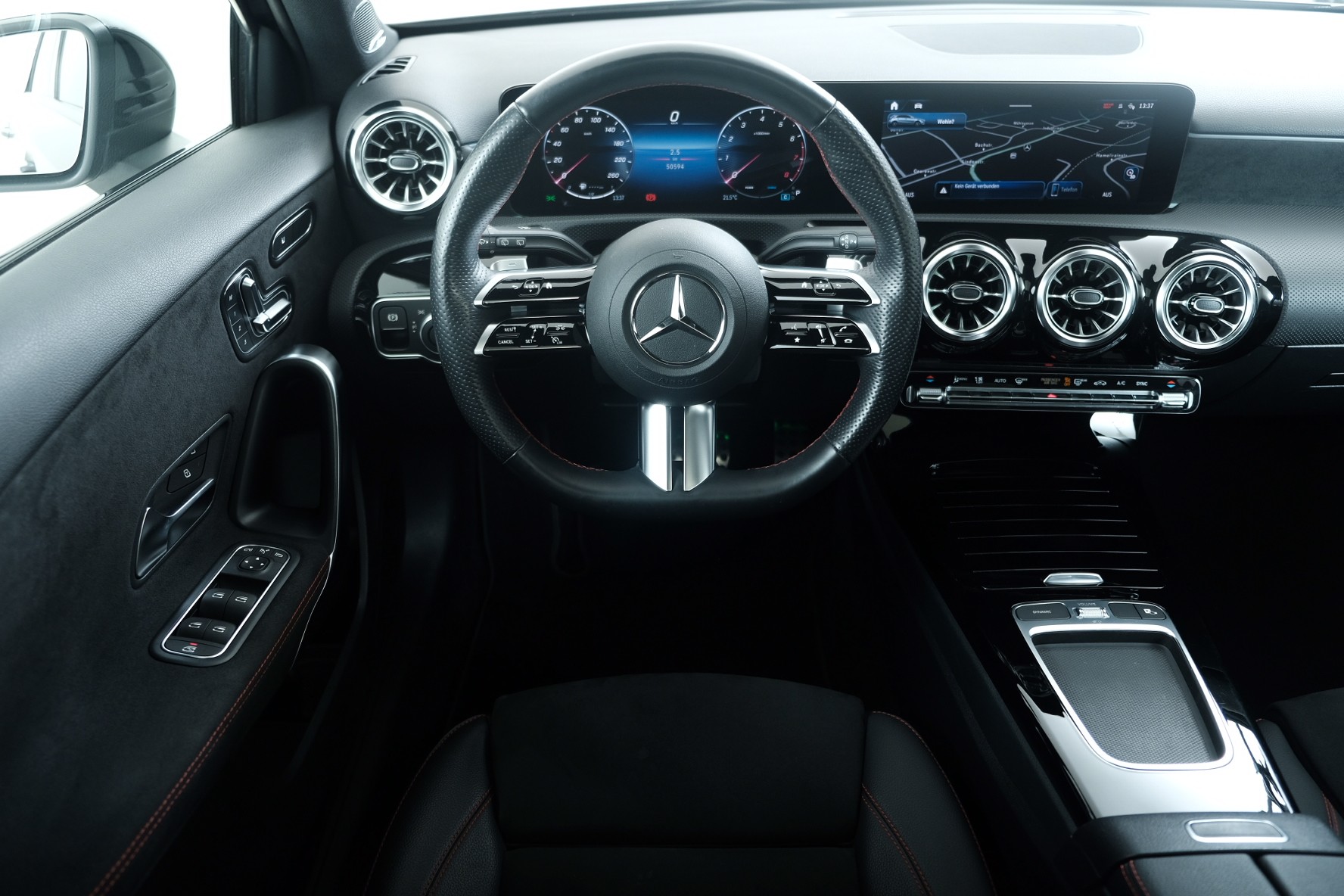 MERCEDES-BENZ A-CLASS W177 A 180 AMG Line-image-6