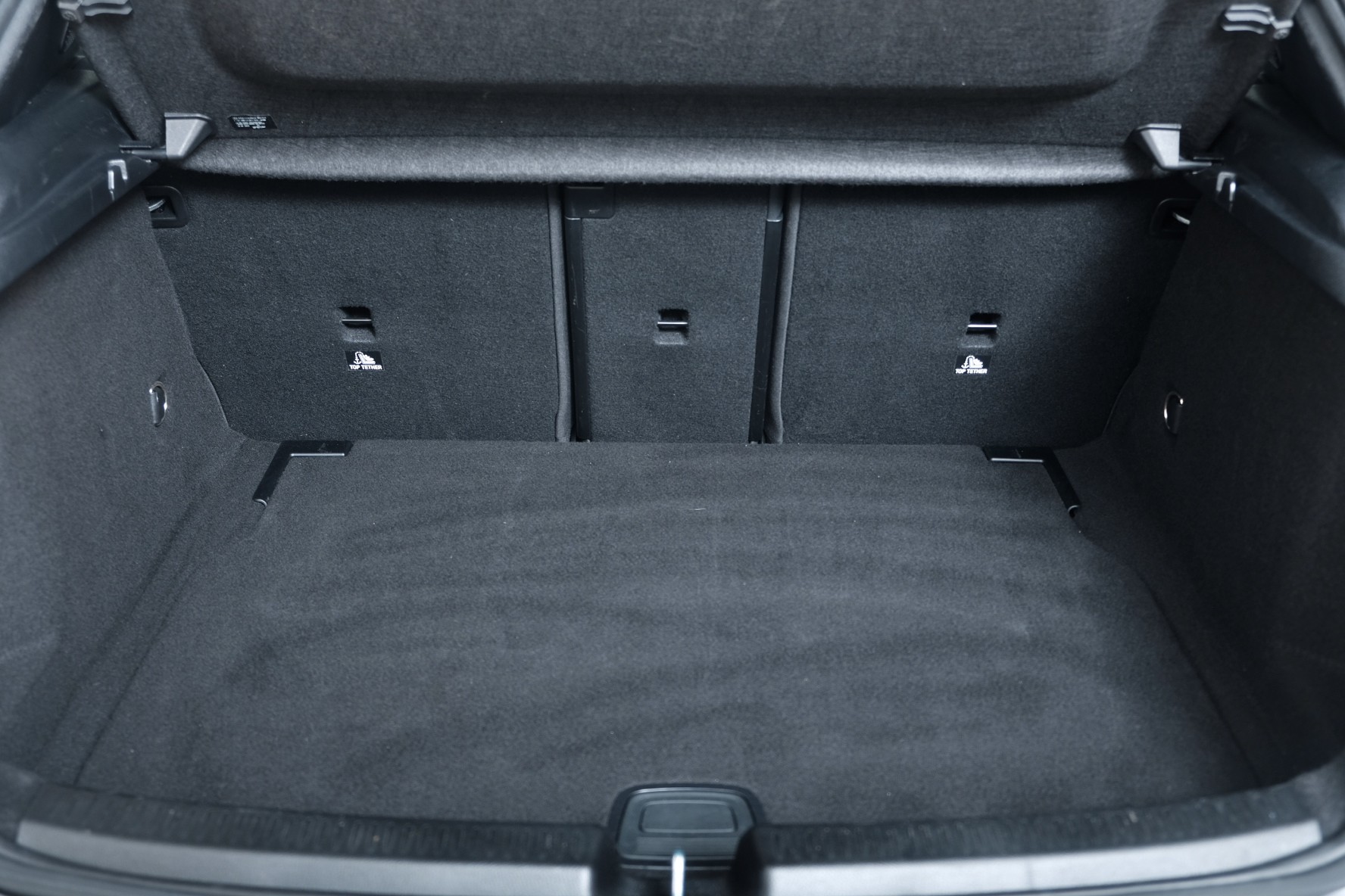MERCEDES-BENZ A-CLASS W177 A 180 AMG Line-image-13