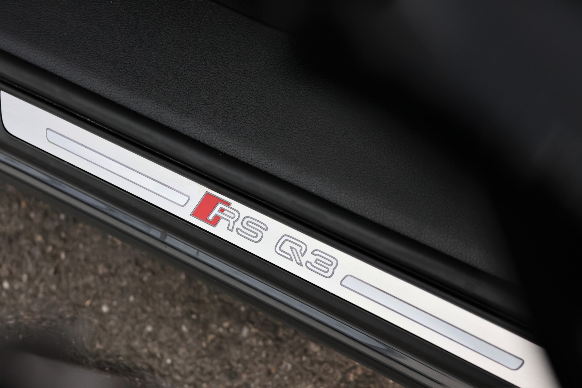 AUDI RS Q3 Sportback quattro S tronic *BlackEdition*-image-21