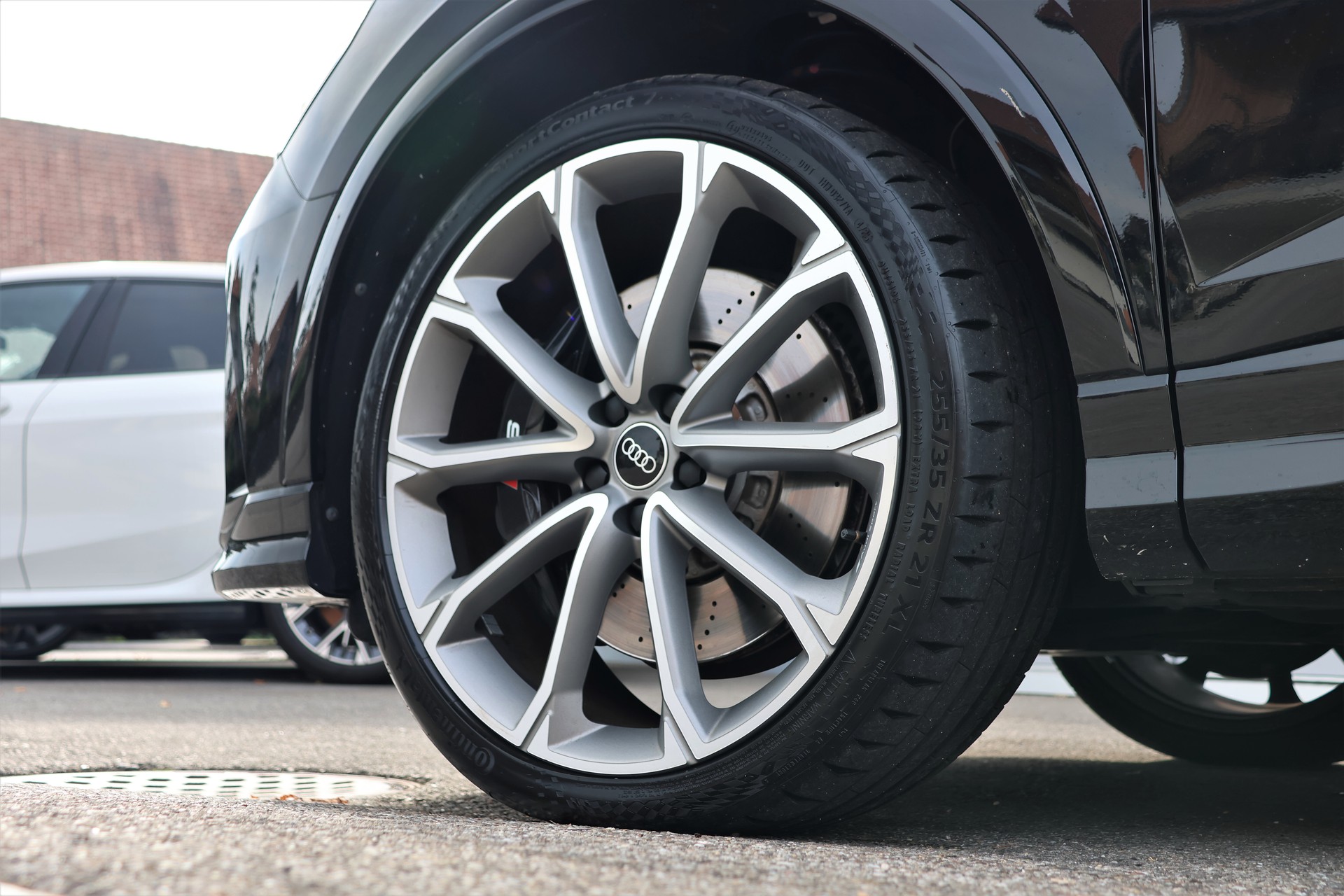 AUDI RS Q3 Sportback quattro S tronic *BlackEdition*-image-7