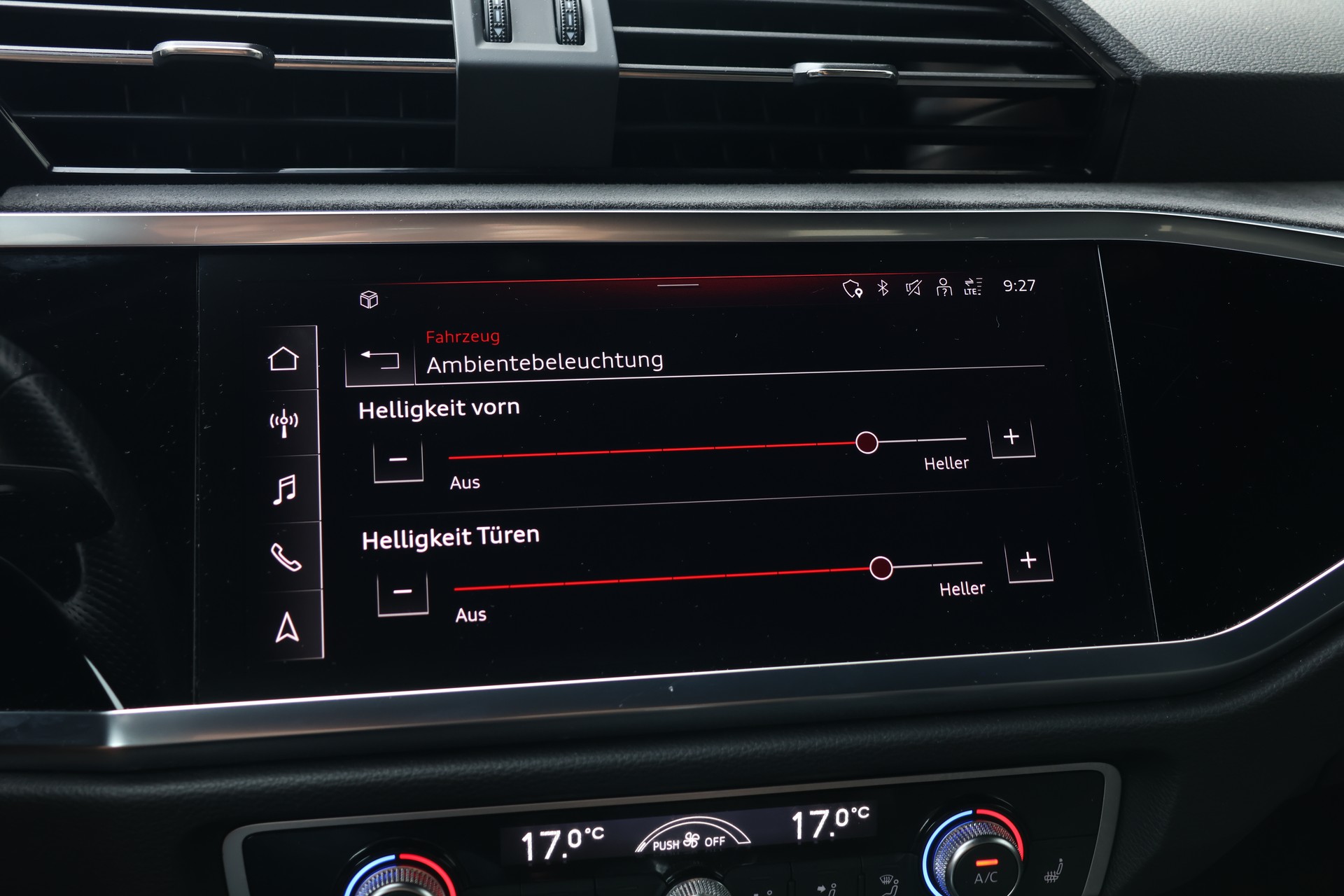 AUDI RS Q3 Sportback quattro S tronic *BlackEdition*-image-26