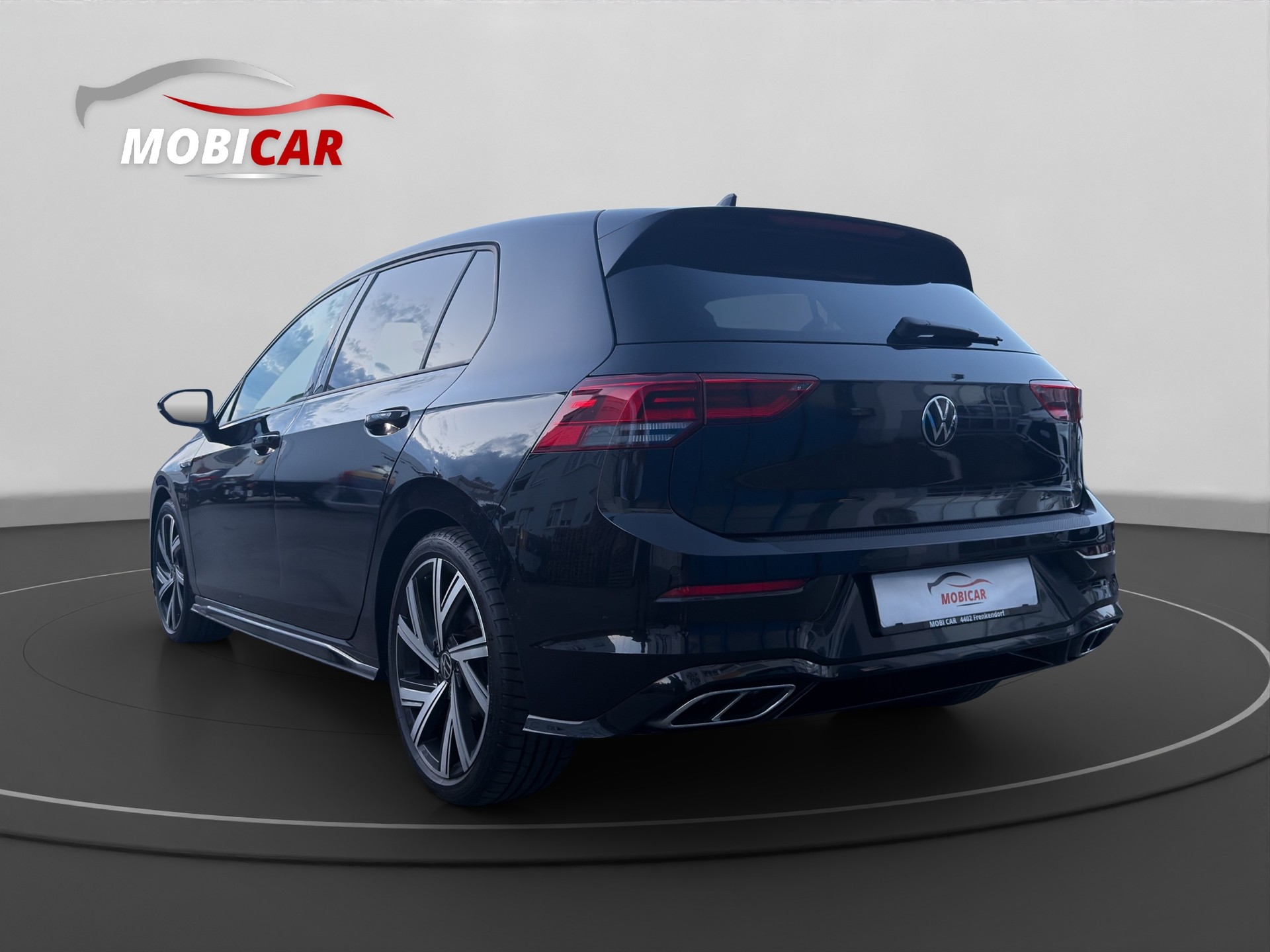 VW Golf 2.0 TSI R-Line DSG-image-2