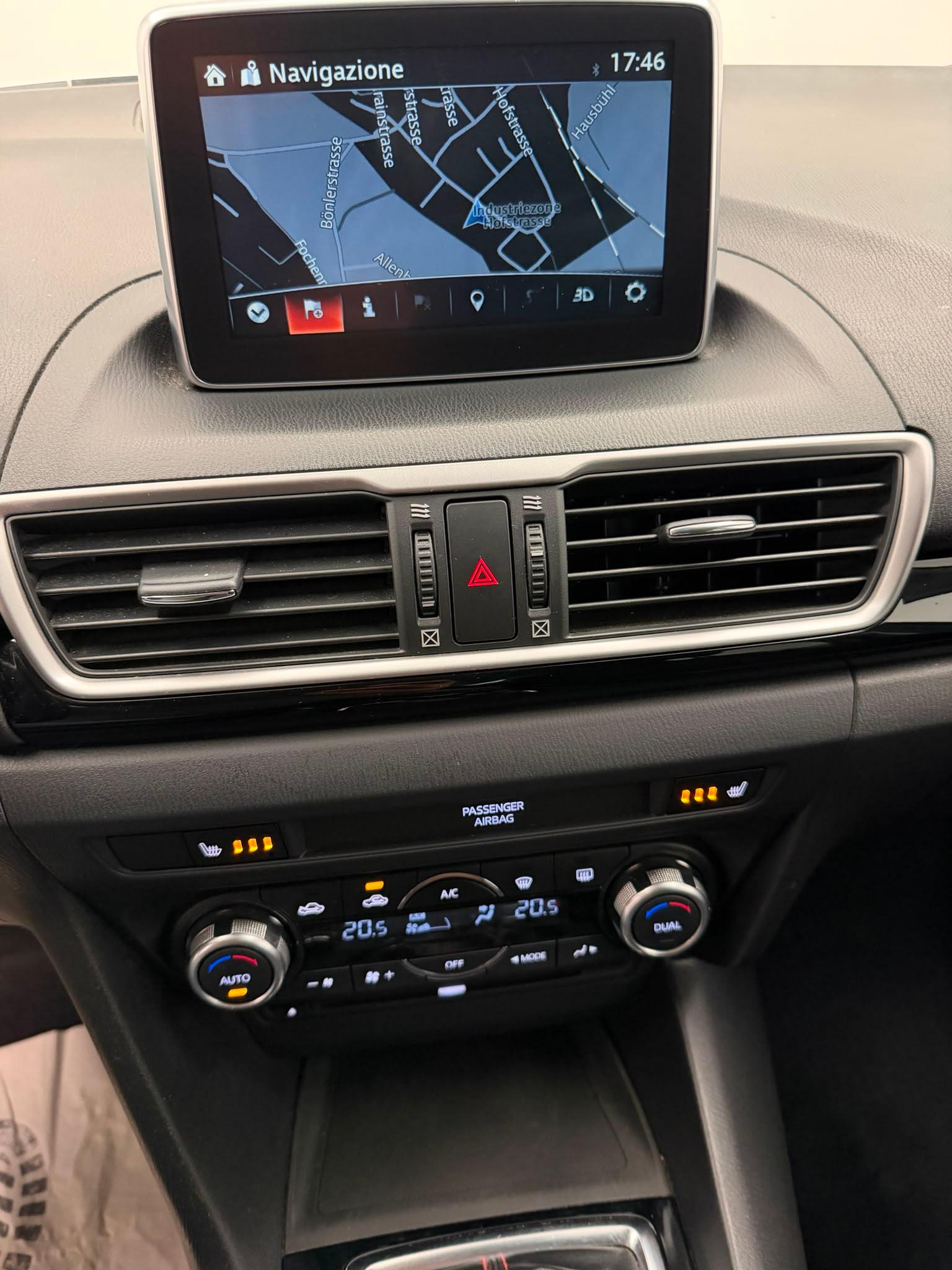 MAZDA 3 1.5 Ambition-image-17