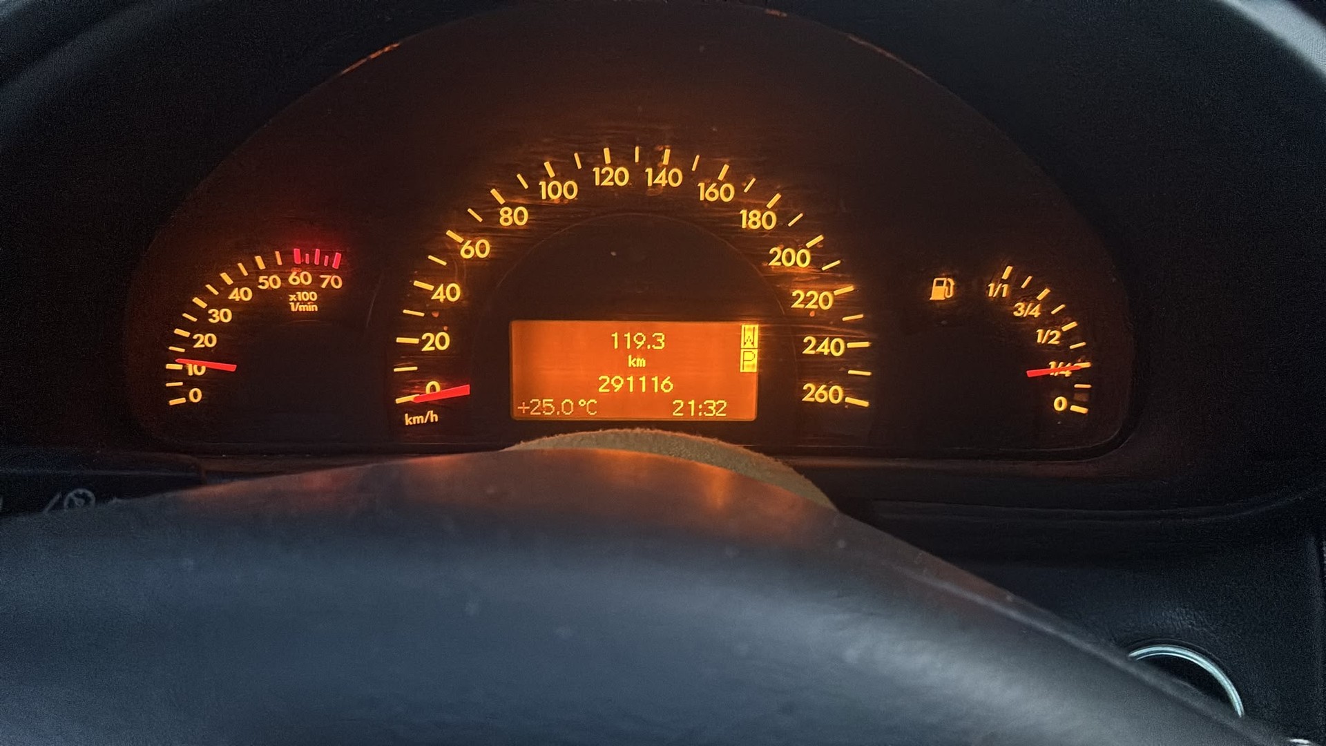 MERCEDES-BENZ C 240 Elégance-image-3