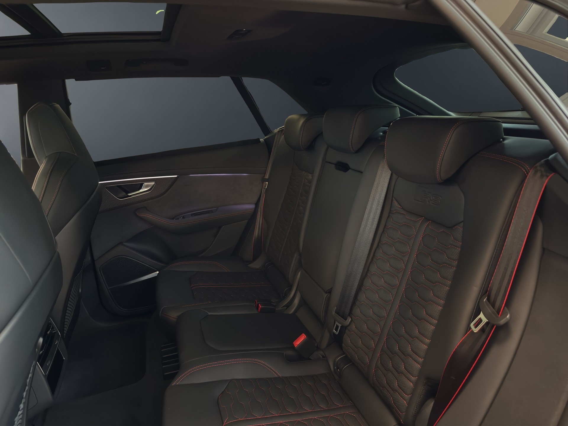 AUDI RSQ8 performance quattro-image-8
