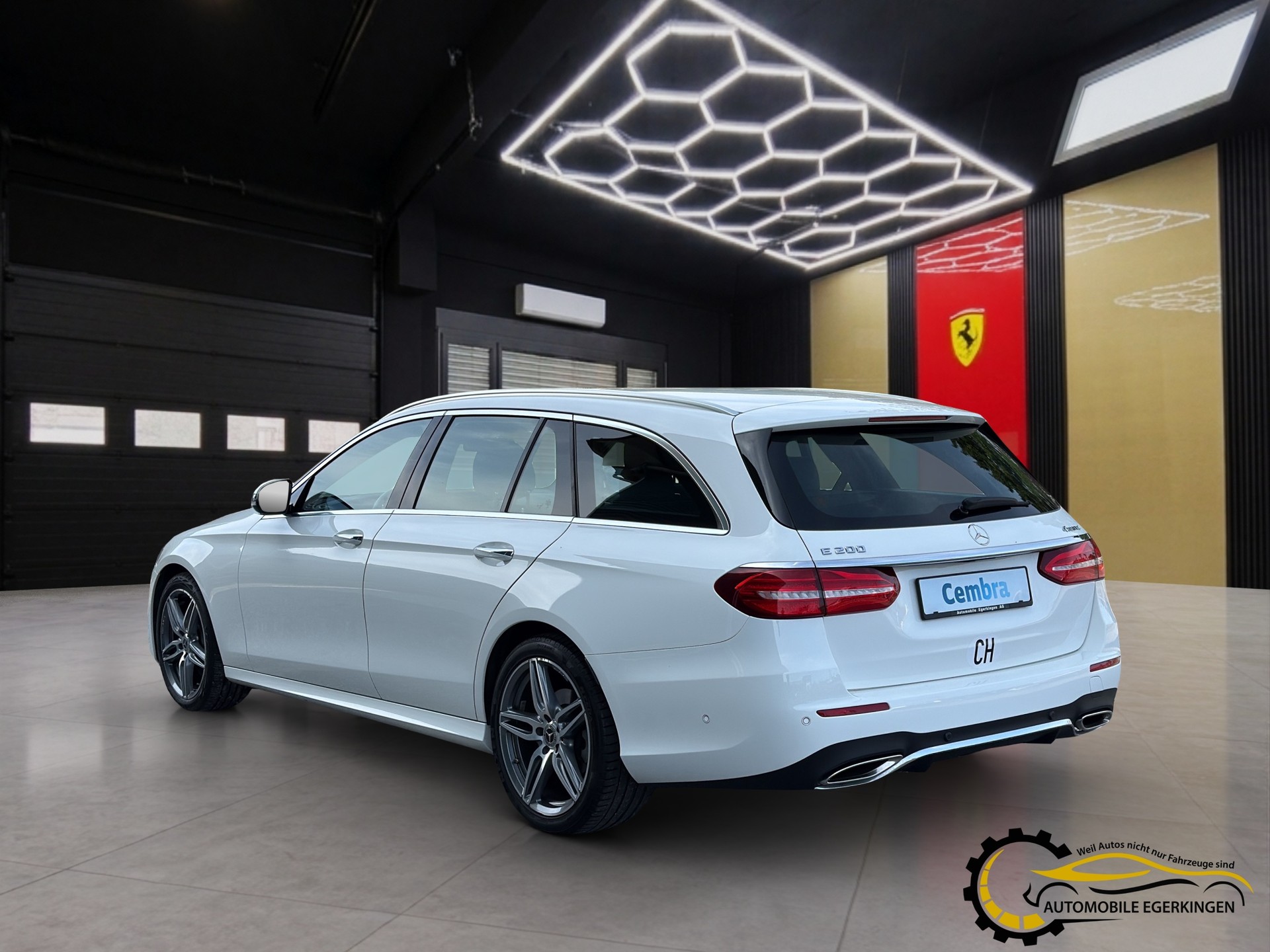 MERCEDES-BENZ E 200 AMG Line 4matic Kombi-image-6