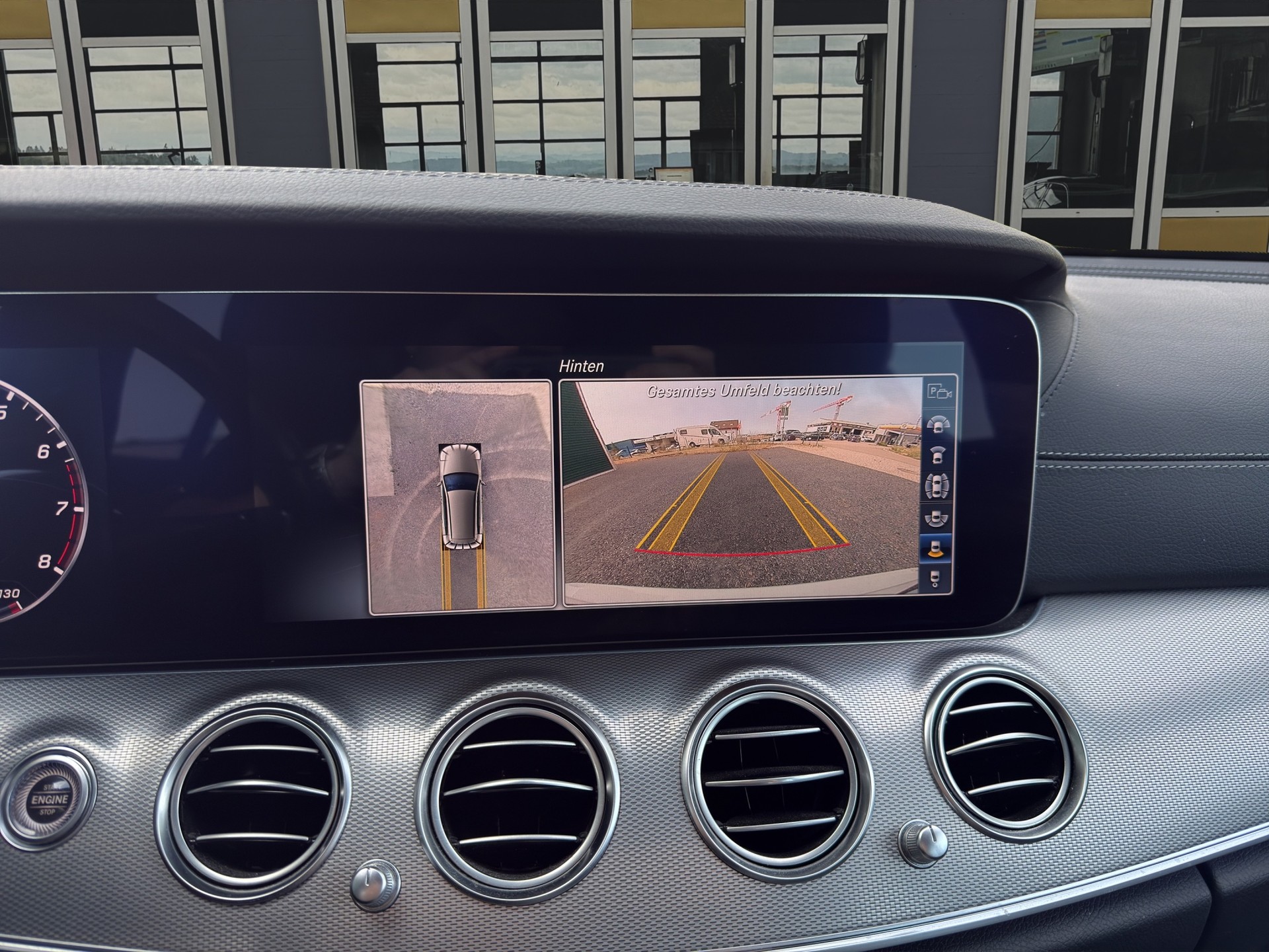 MERCEDES-BENZ E 200 AMG Line 4matic Kombi-image-15