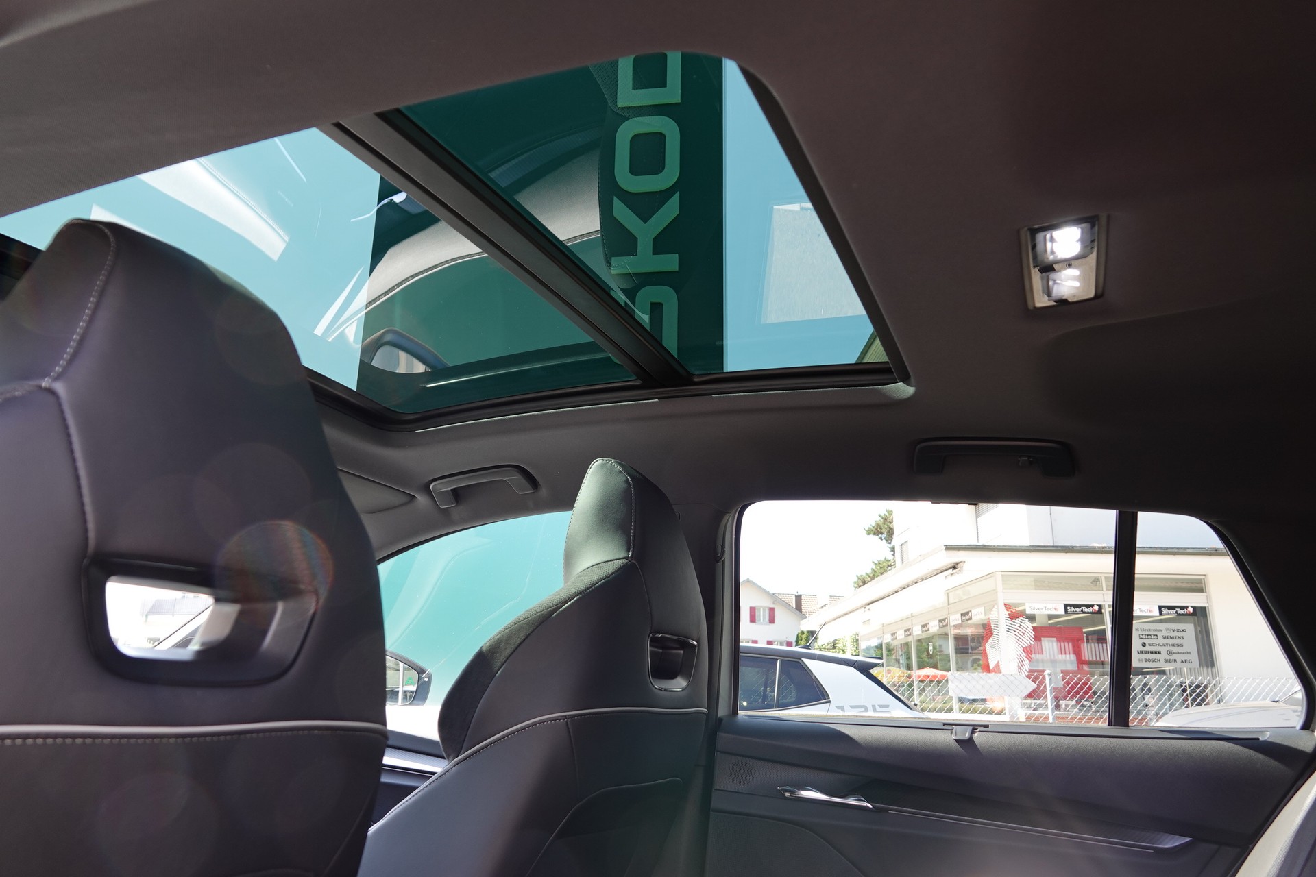 SKODA Enyaq iV 80x-image-16