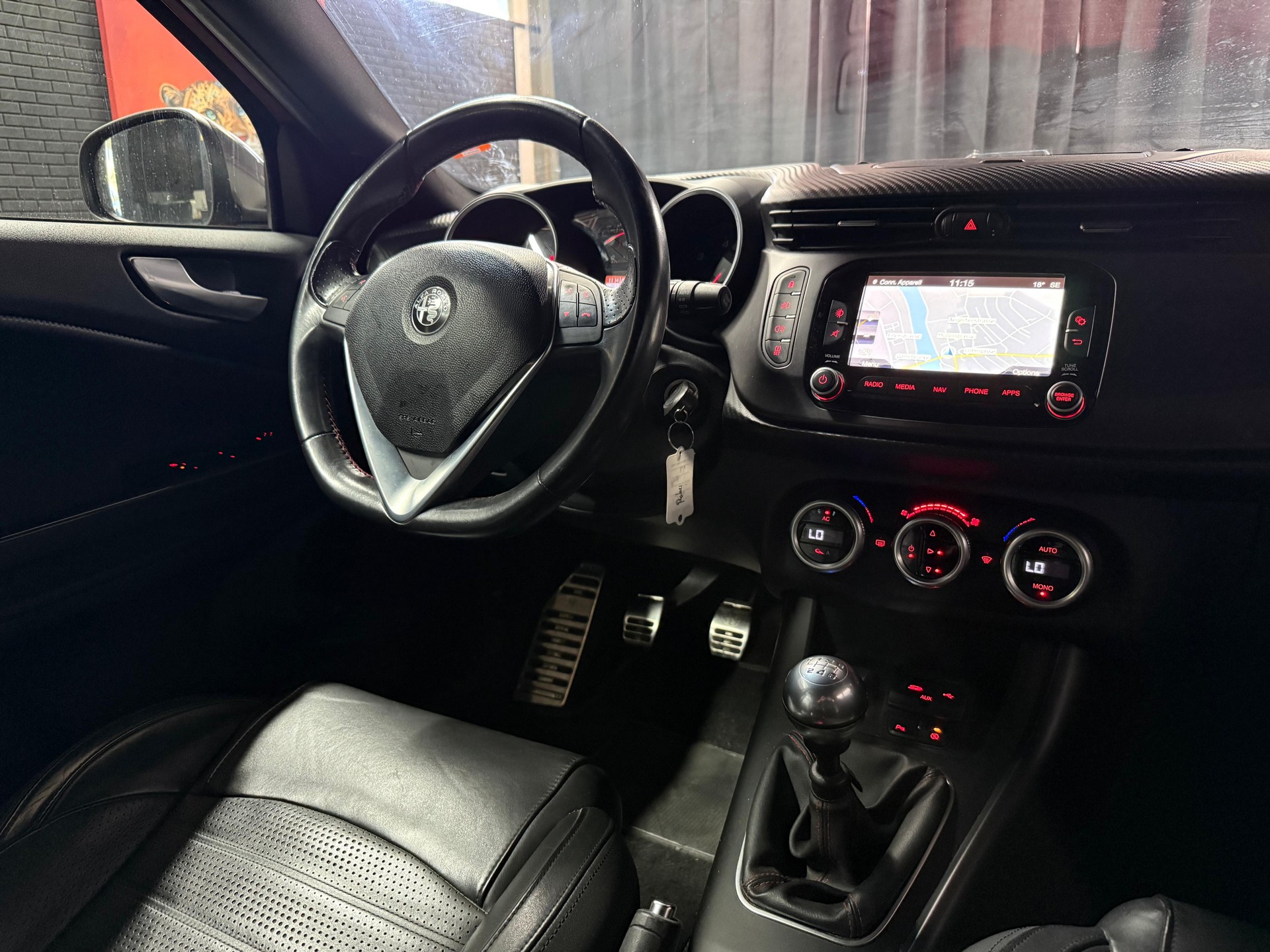 ALFA ROMEO Giulietta 2.0 JTDM Super-image-13