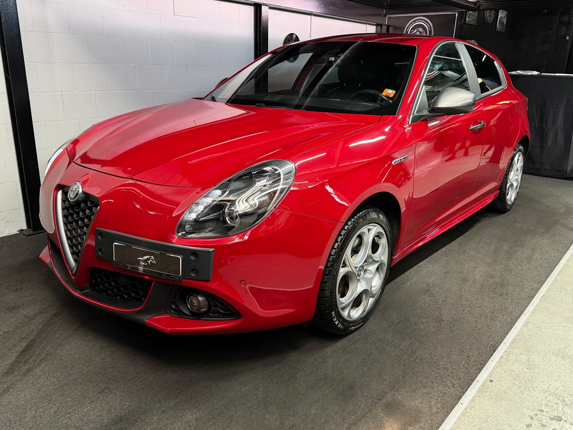 ALFA ROMEO Giulietta 2.0 JTDM Super-showroom-element-1