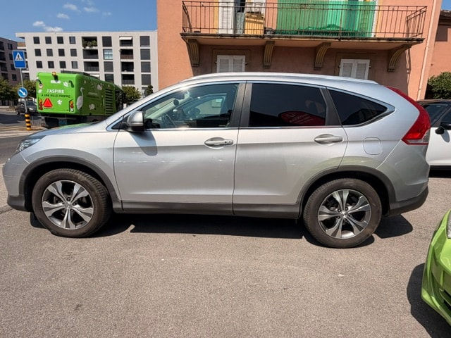 HONDA CR-V 2.0 Executive 4WD Automatic-image-2