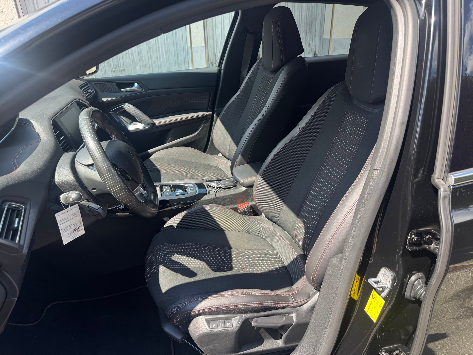 PEUGEOT 308 1.2 THP GT Line Automatic-image-3