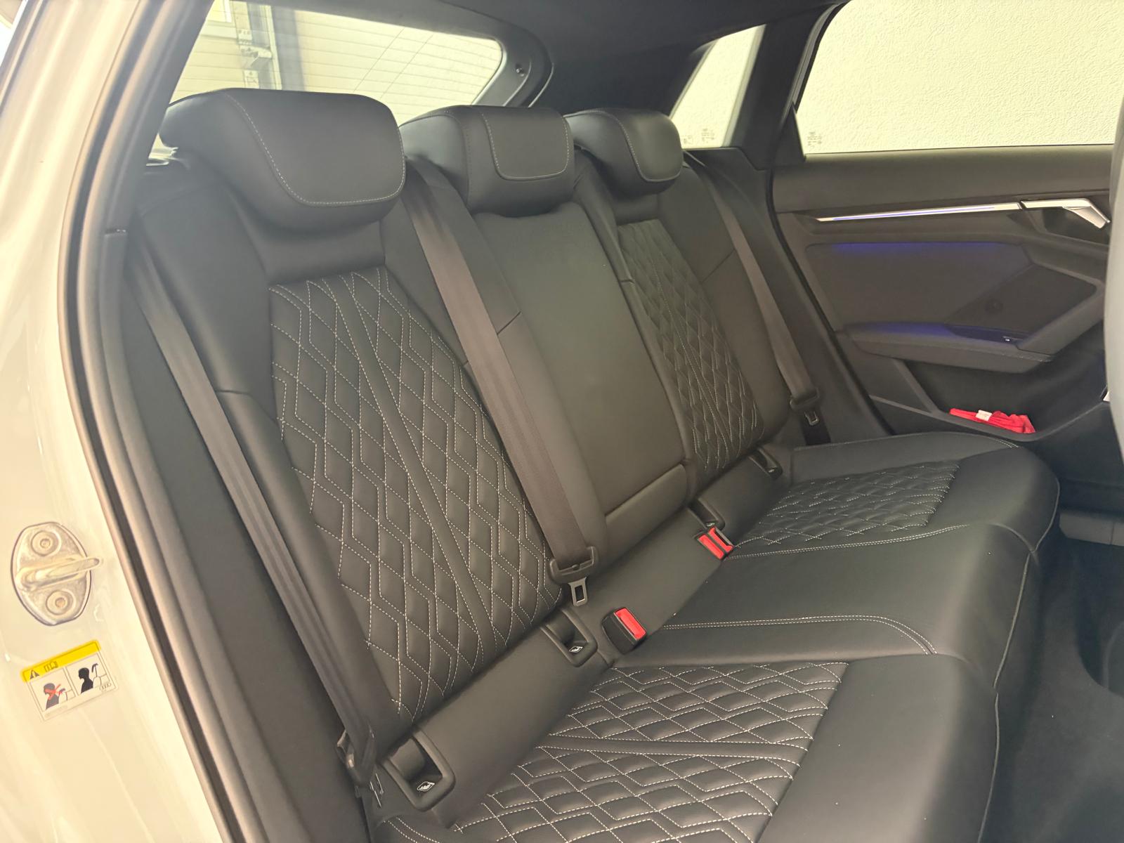 AUDI S3 Sportback 2.0 TFSI quattro S-tronic - Toit ouvrant - Matrix LED-image-12