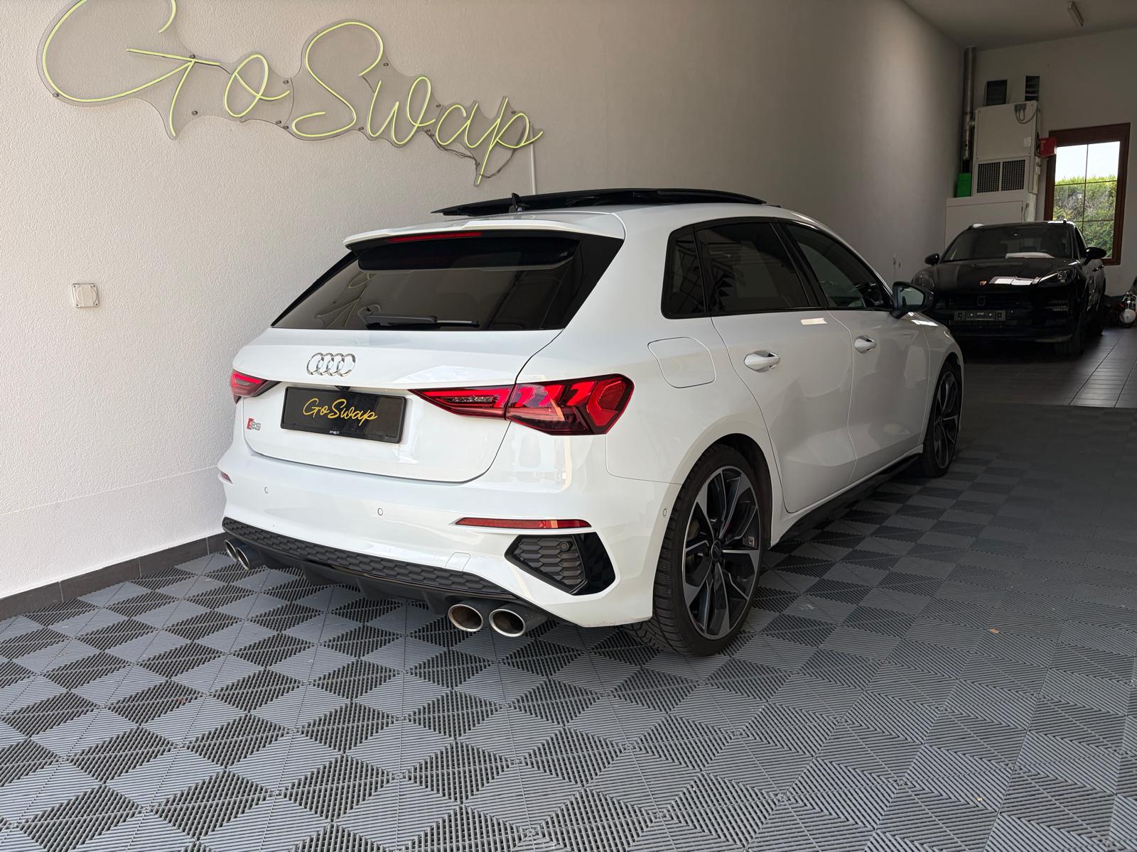 AUDI S3 Sportback 2.0 TFSI quattro S-tronic - Toit ouvrant - Matrix LED-image-2