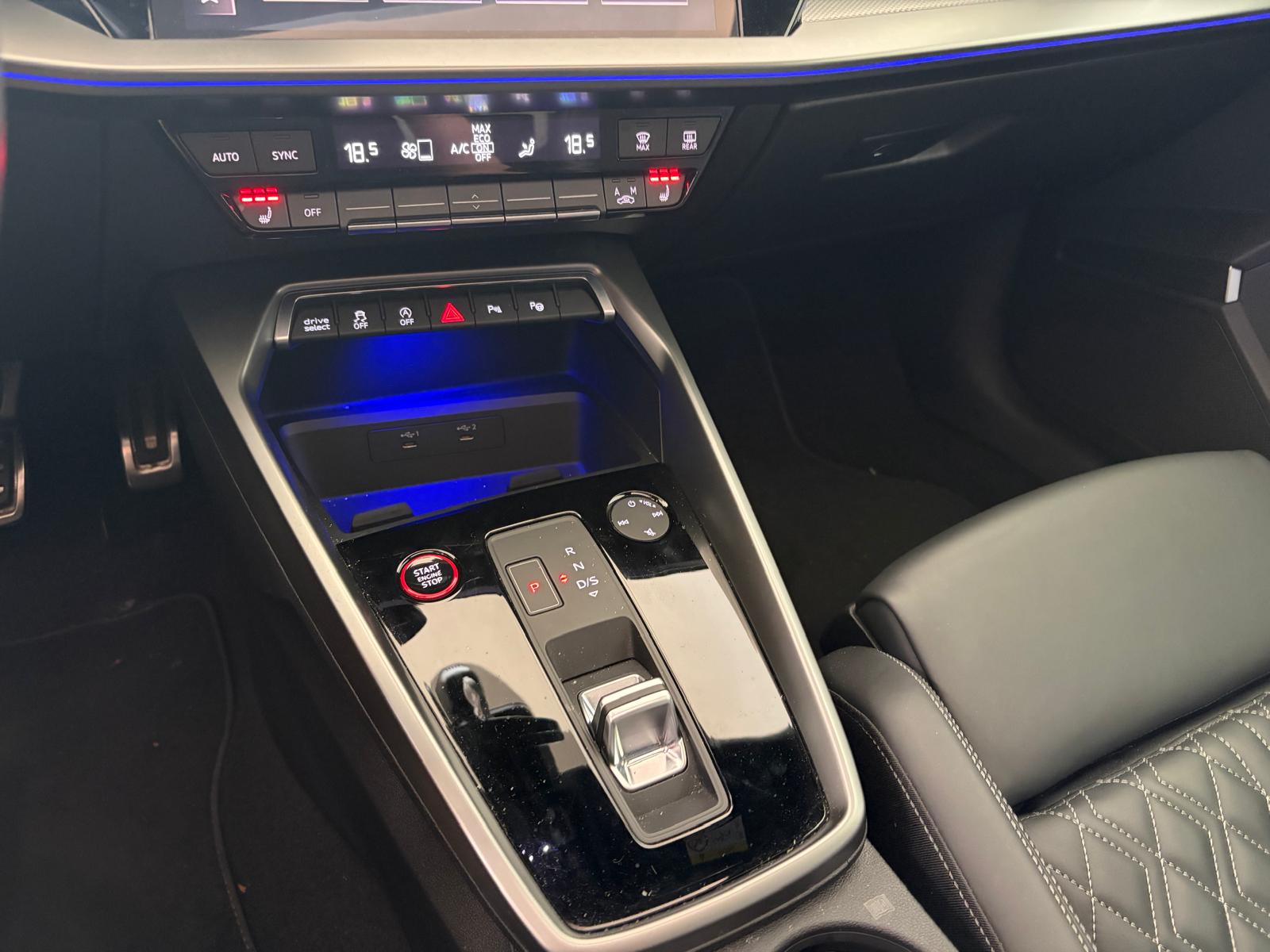 AUDI S3 Sportback 2.0 TFSI quattro S-tronic - Toit ouvrant - Matrix LED-image-25