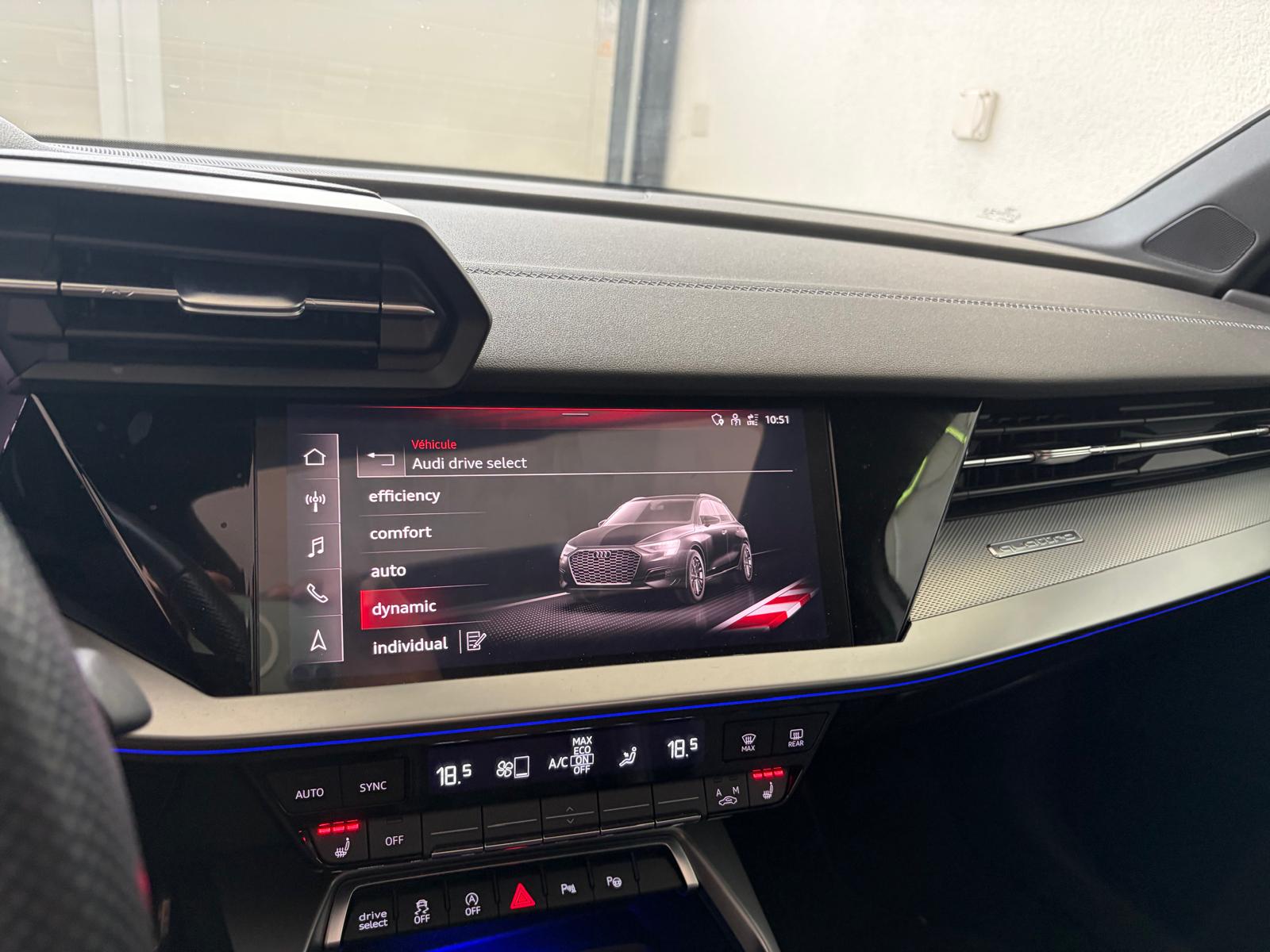 AUDI S3 Sportback 2.0 TFSI quattro S-tronic - Toit ouvrant - Matrix LED-image-23