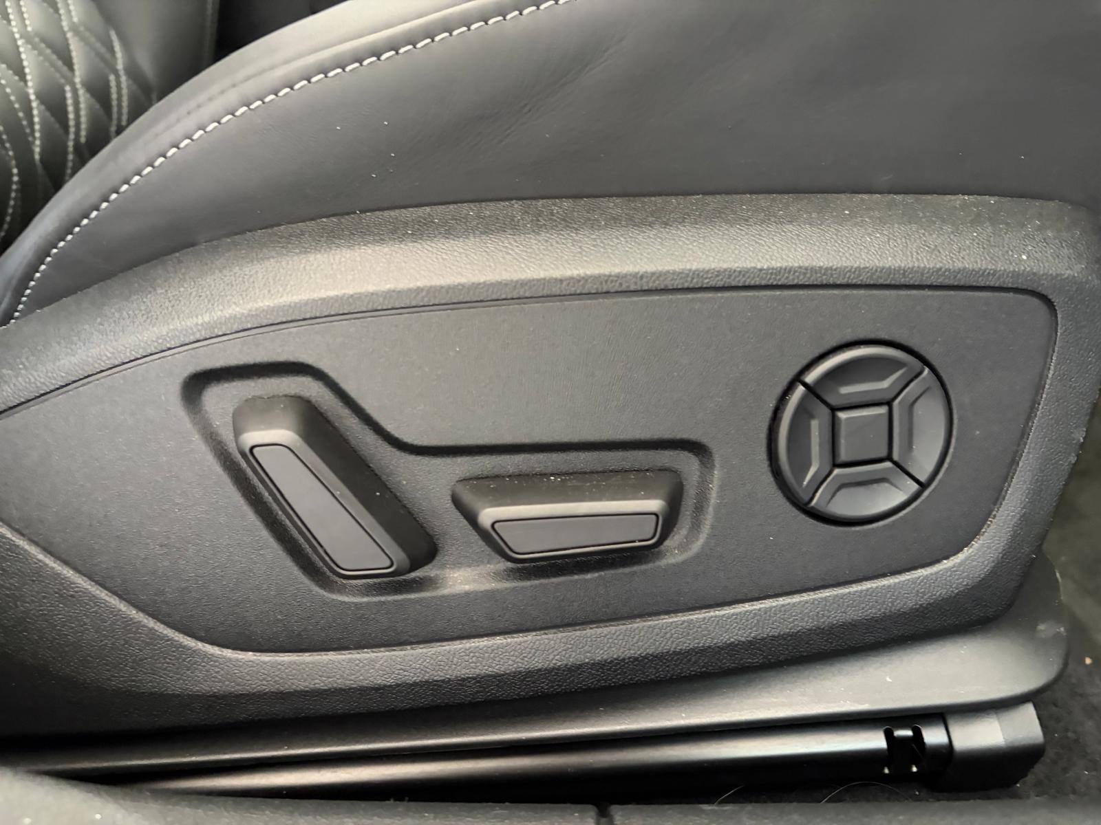 AUDI S3 Sportback 2.0 TFSI quattro S-tronic - Toit ouvrant - Matrix LED-image-14