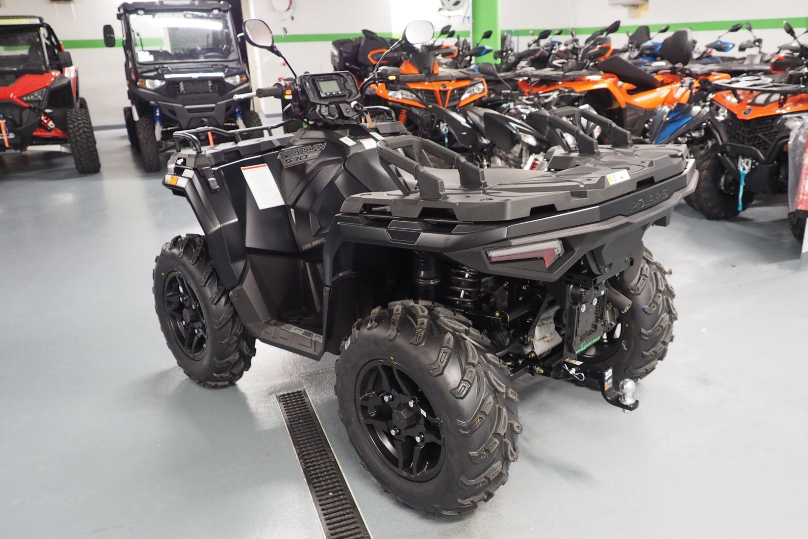 POLARIS Sportsman 570 4x4-image-4