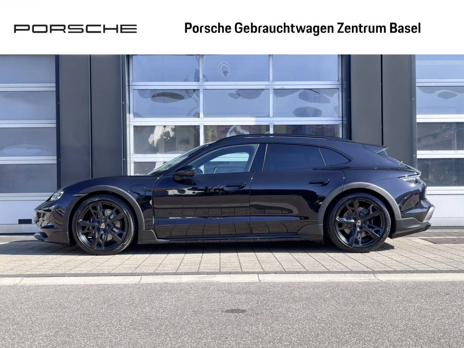 PORSCHE Taycan 4 Cross Turismo-image-1
