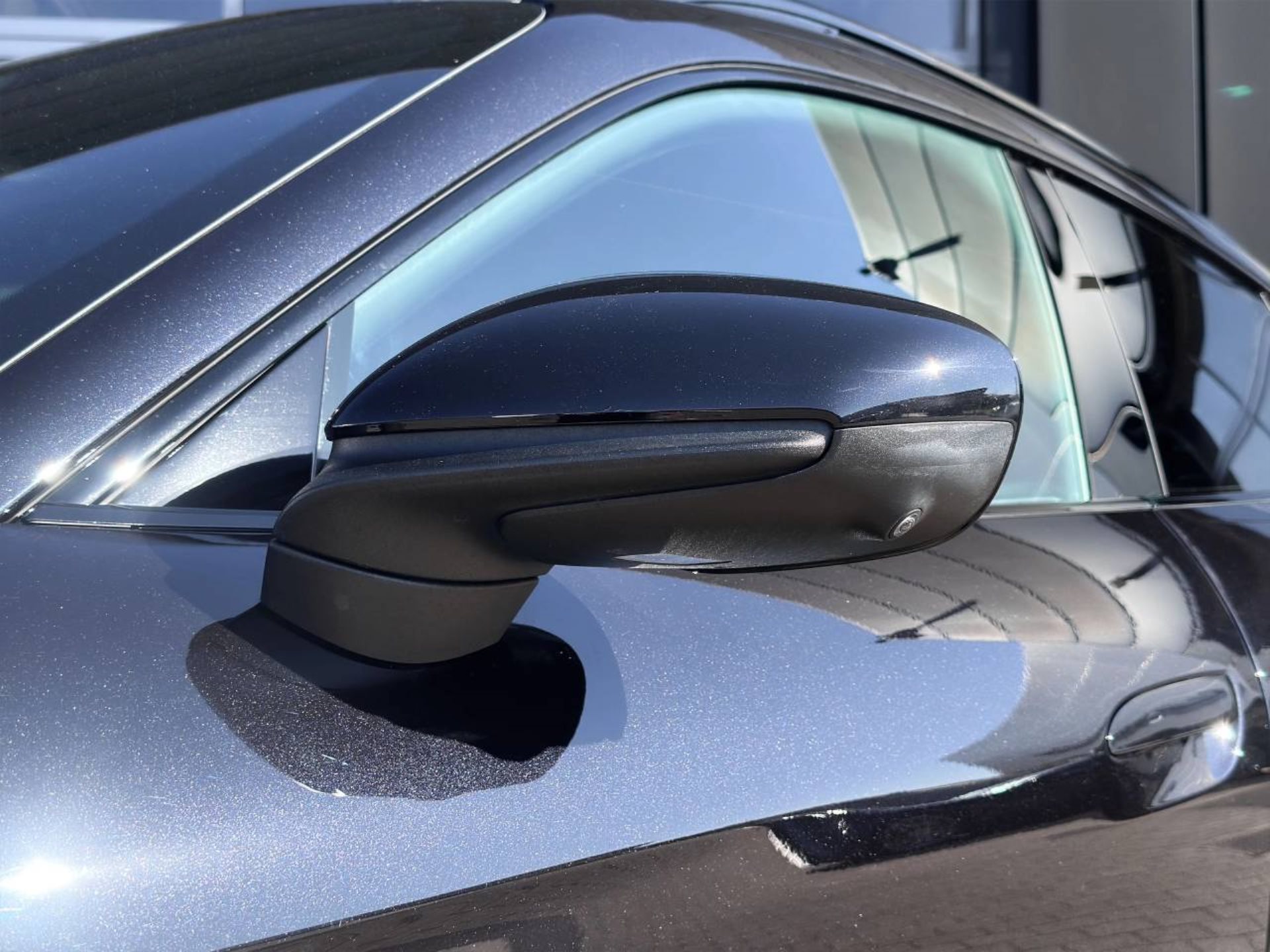 PORSCHE Taycan 4 Cross Turismo-image-12