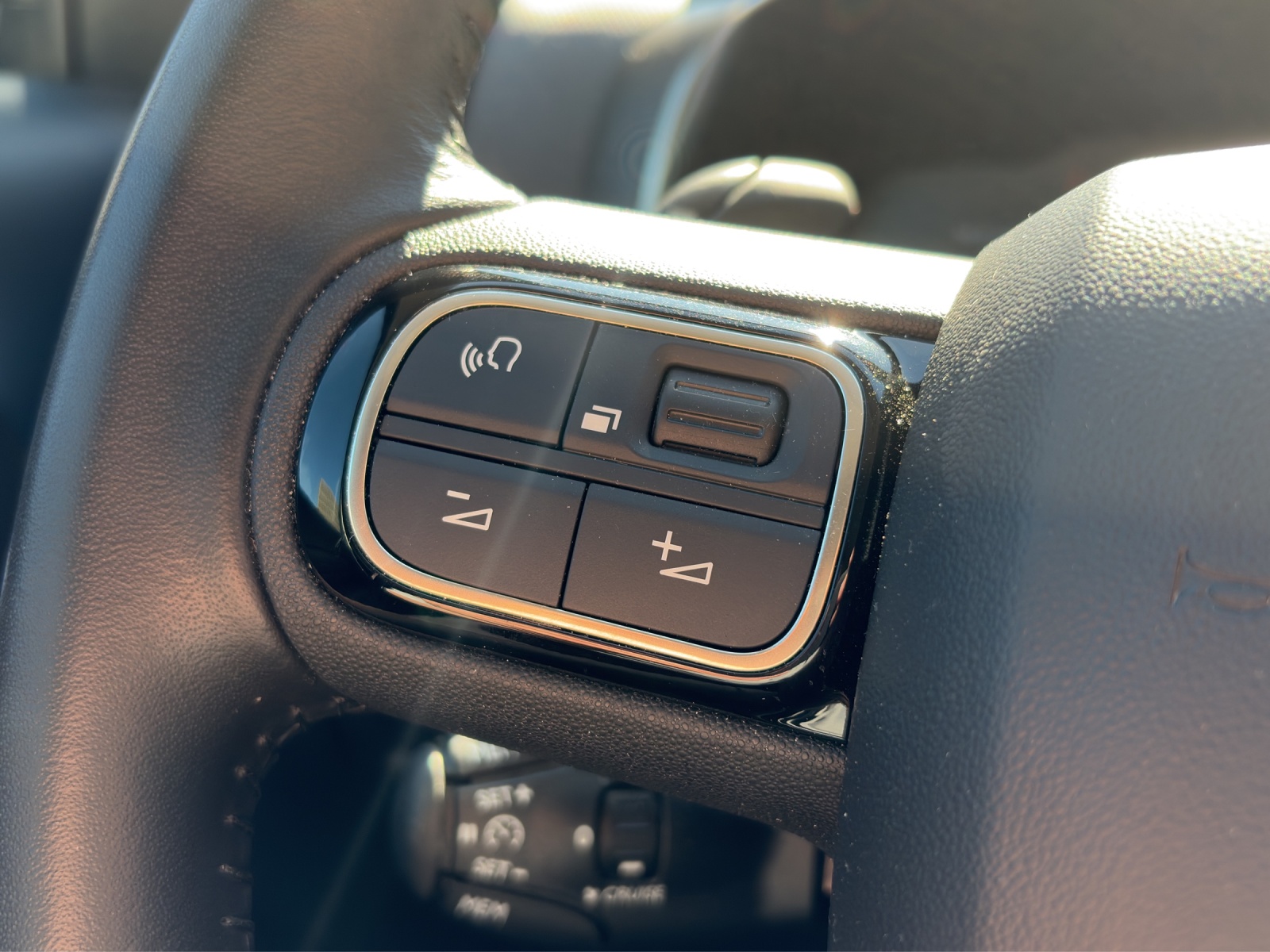 CITROEN C5 Aircross 1.2 Hybrid Max-image-17