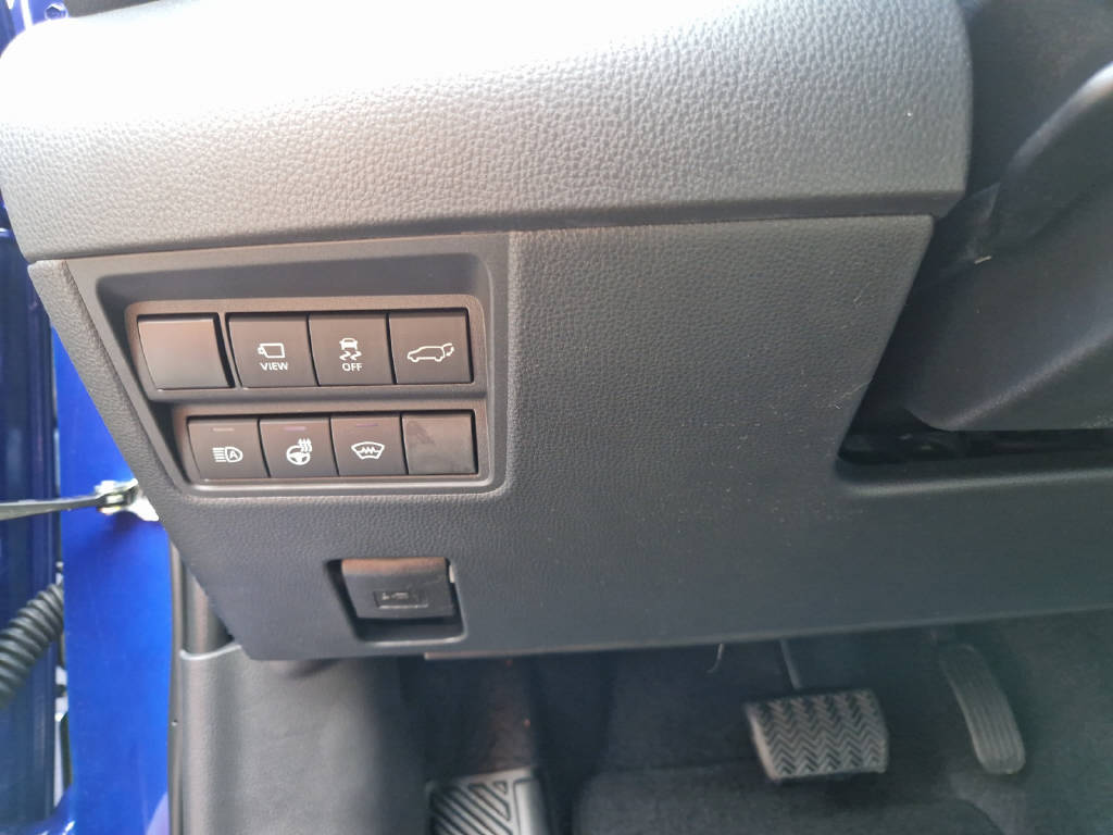 TOYOTA Yaris Cross 1.5 VVT-i HSD Prem 47403/004-image-17