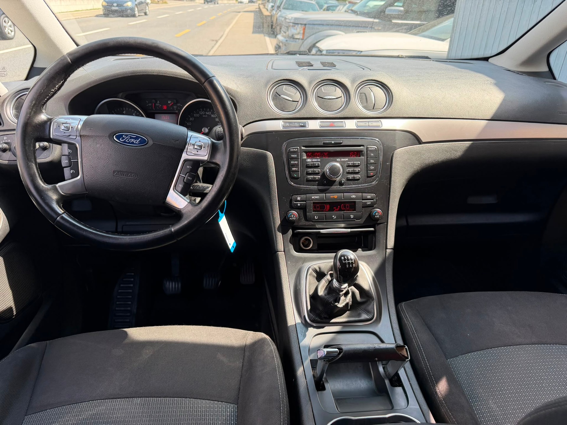 FORD Galaxy 1.6 SCTi KNIE-Edition *7-PLÄTZE*-image-6