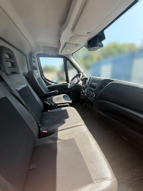 IVECO 35 C 17-image-5