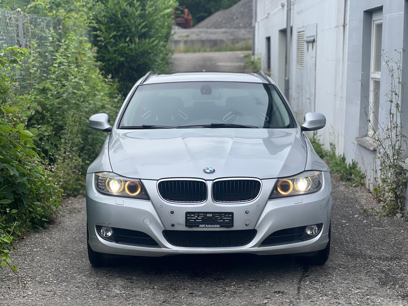 BMW 320d Touring Dynamic Edition-image-1