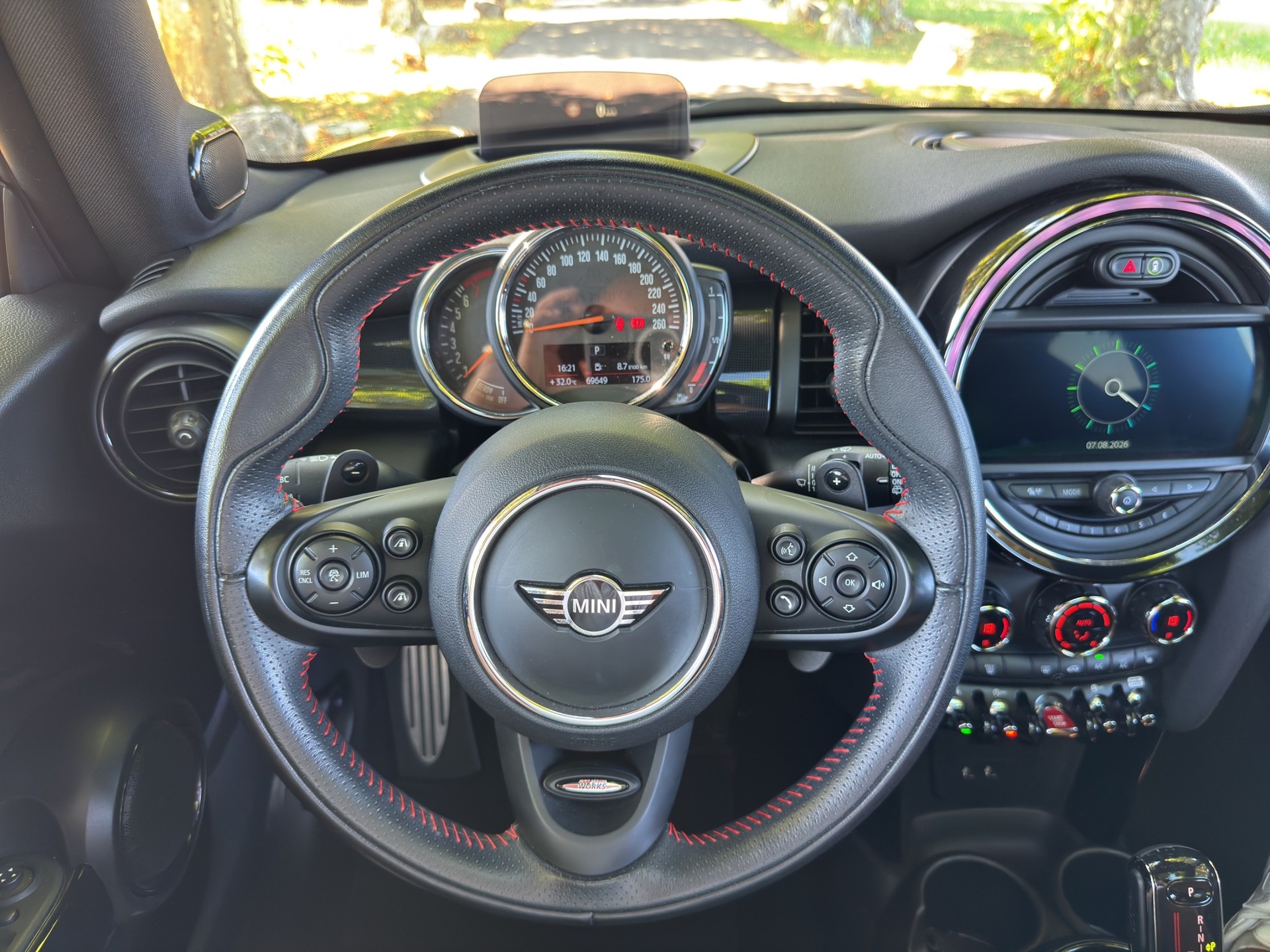 MINI Cooper King's Cross Steptronic DKG-image-9