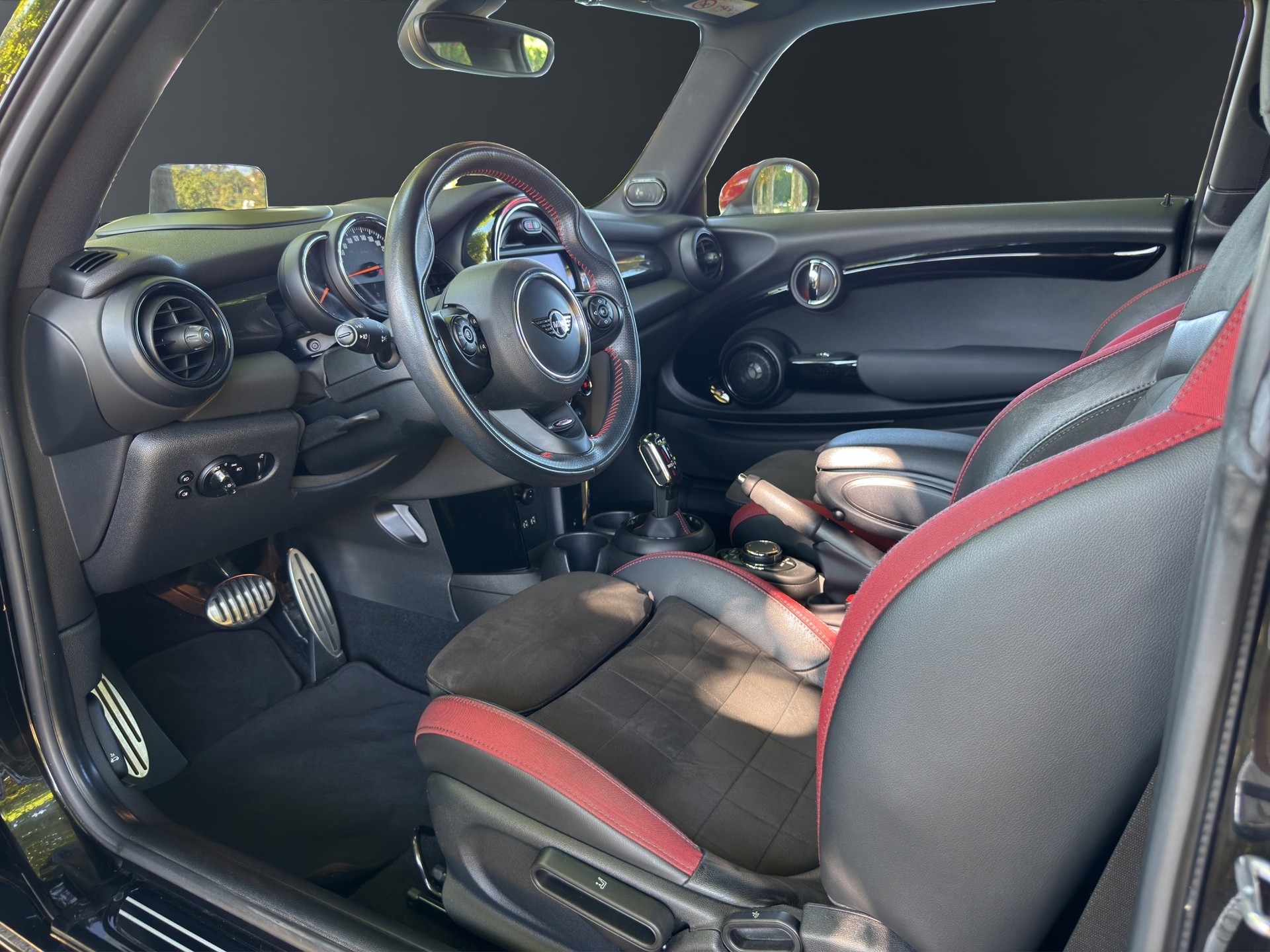 MINI Cooper King's Cross Steptronic DKG-image-8
