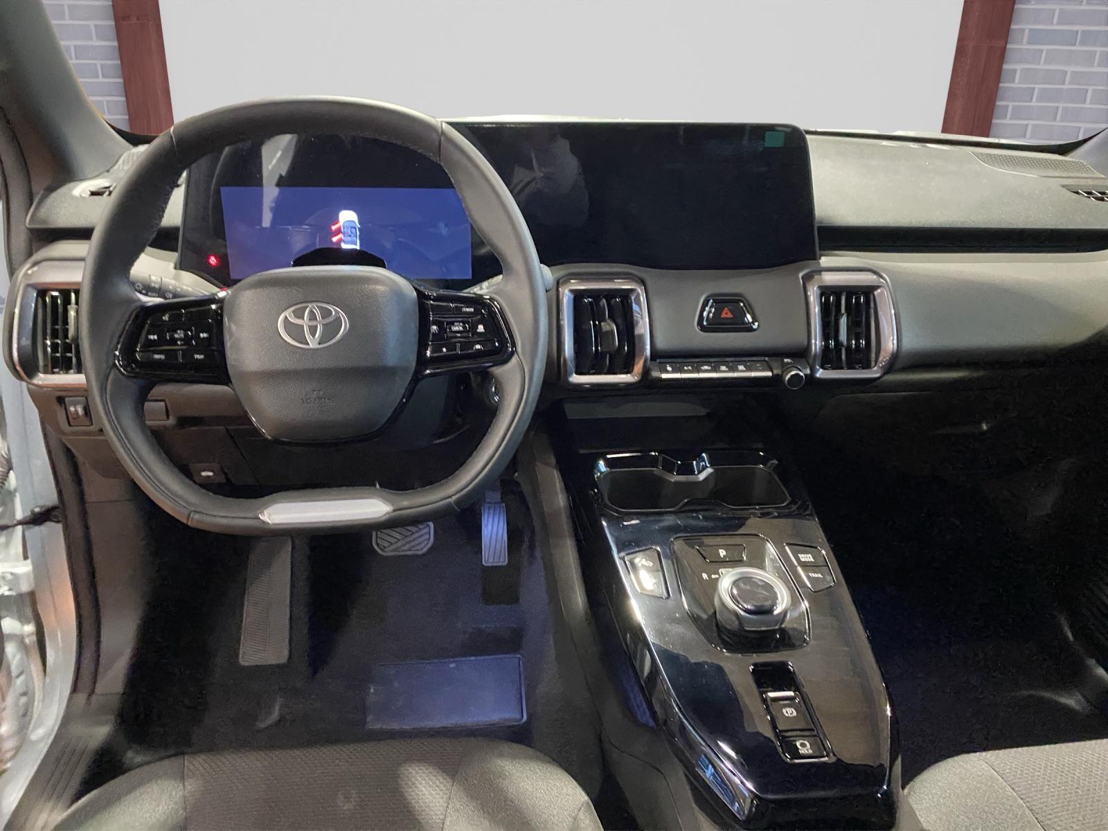 TOYOTA Urban Cruiser Trend AWD-image-5