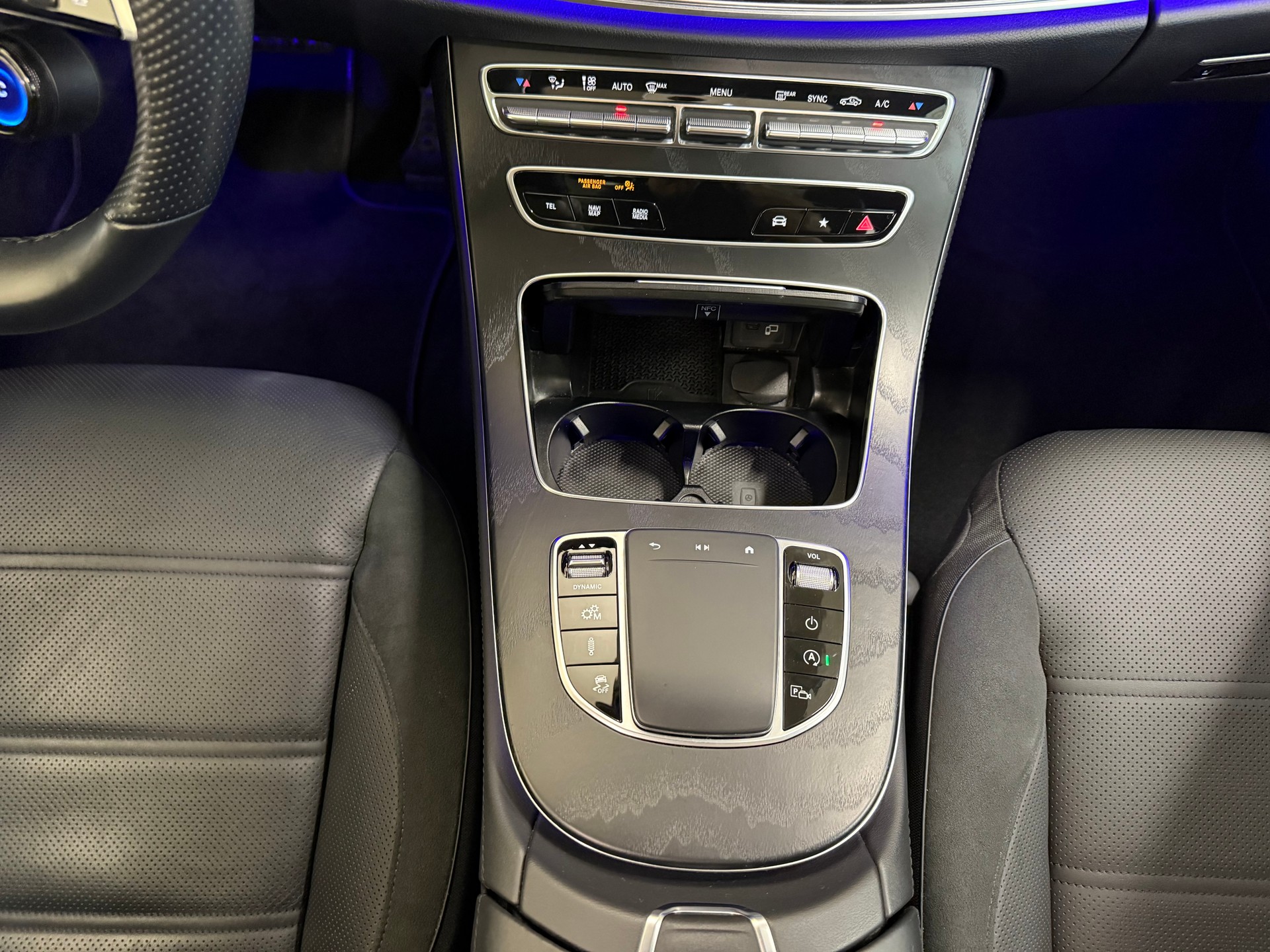 MERCEDES-BENZ AMG E 53 4Matic+ Speedshift 9G-TCT-image-22